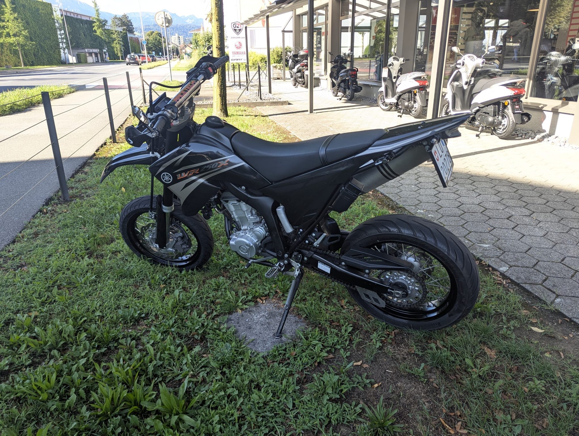 YAMAHA WR 250 X 4T-image-1