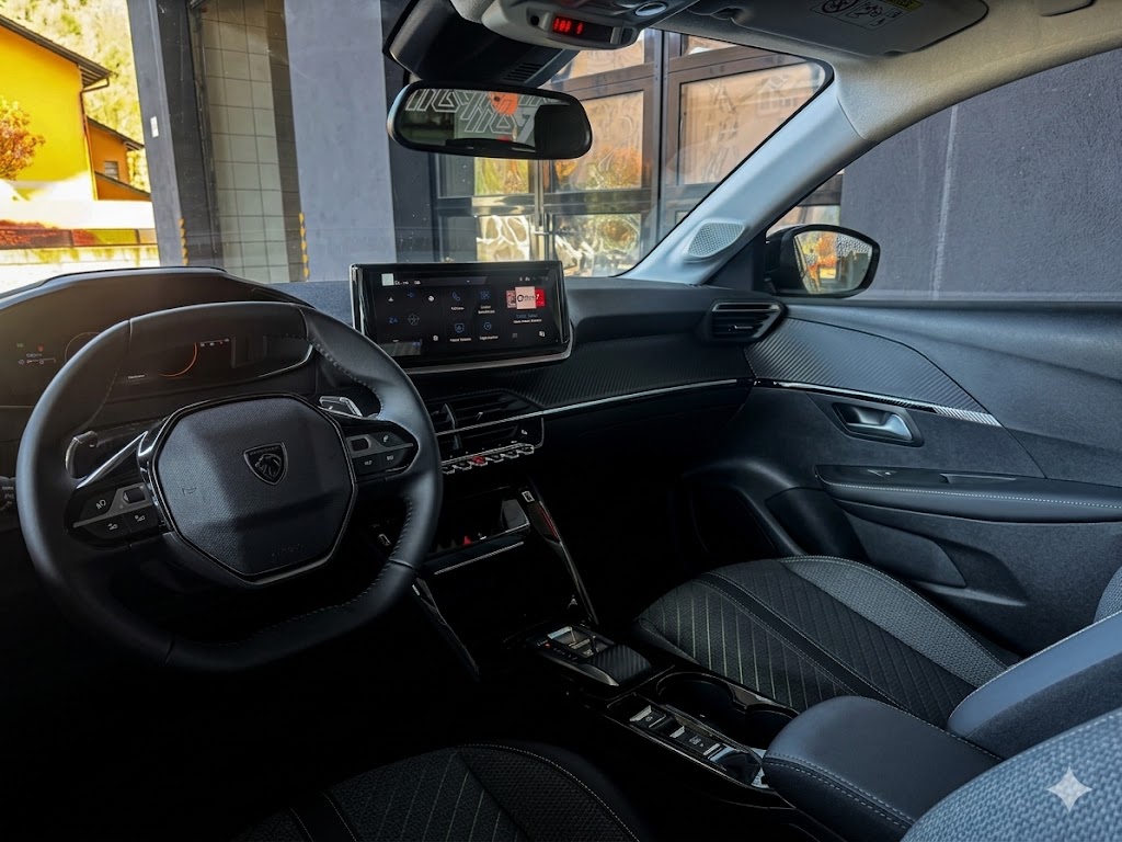 PEUGEOT 208 Elektrik 115kW GT-image-12