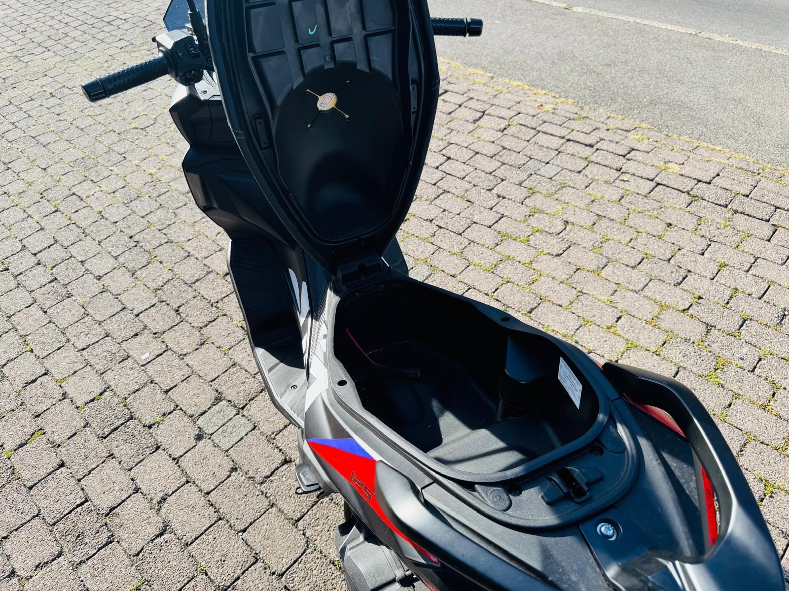 APRILIA SR 125 GT Replica ABS-image-3
