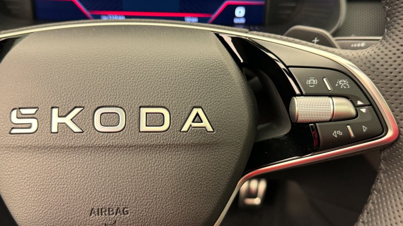 SKODA Kamiq 1.5 TSI Monte Carlo DSG-image-9