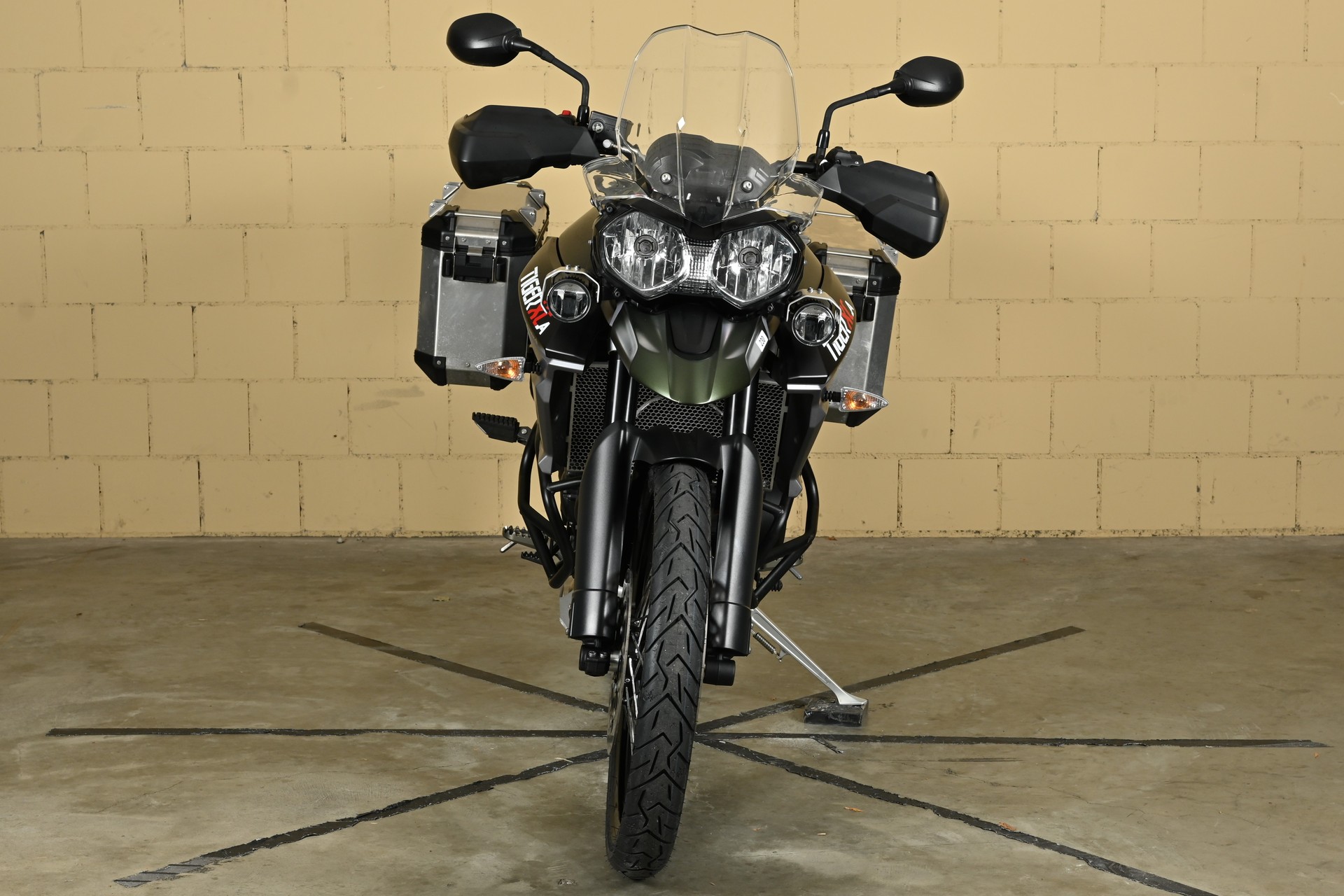 TRIUMPH Tiger 800 XCa ABS-image-2