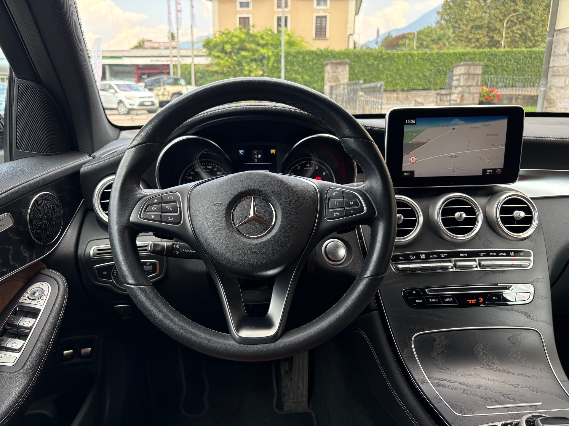 MERCEDES-BENZ GLC 250 Exclusive 4Matic 9G-Tronic-image-12
