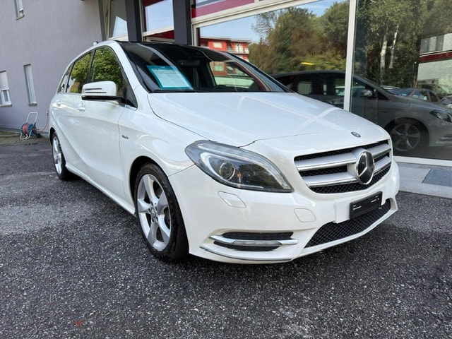 MERCEDES-BENZ B 180 CDI 7G-DCT-showroom-element-2