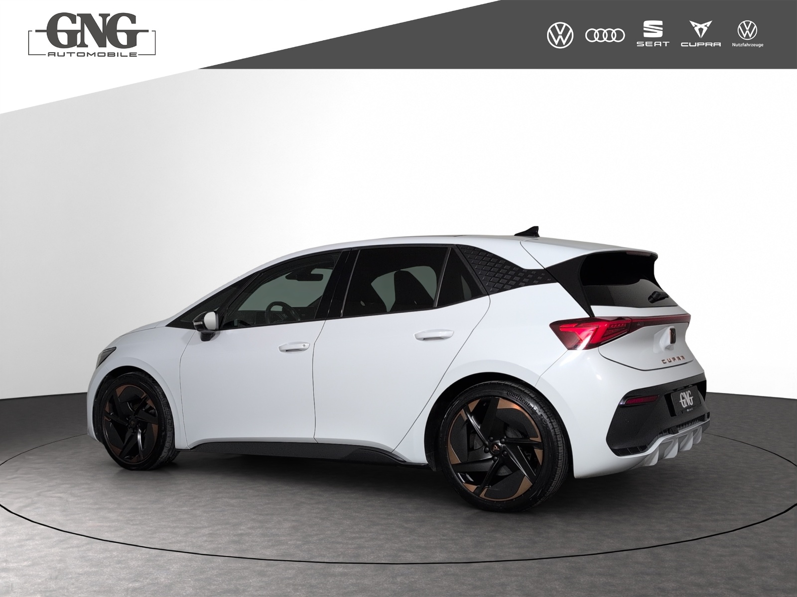CUPRA Born 58 kWh-showroom-element-1