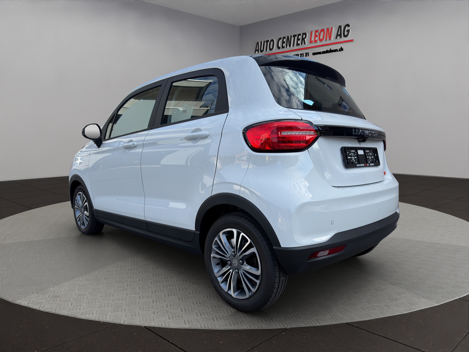 LEAPMOTOR T03 37kWh-showroom-element-3