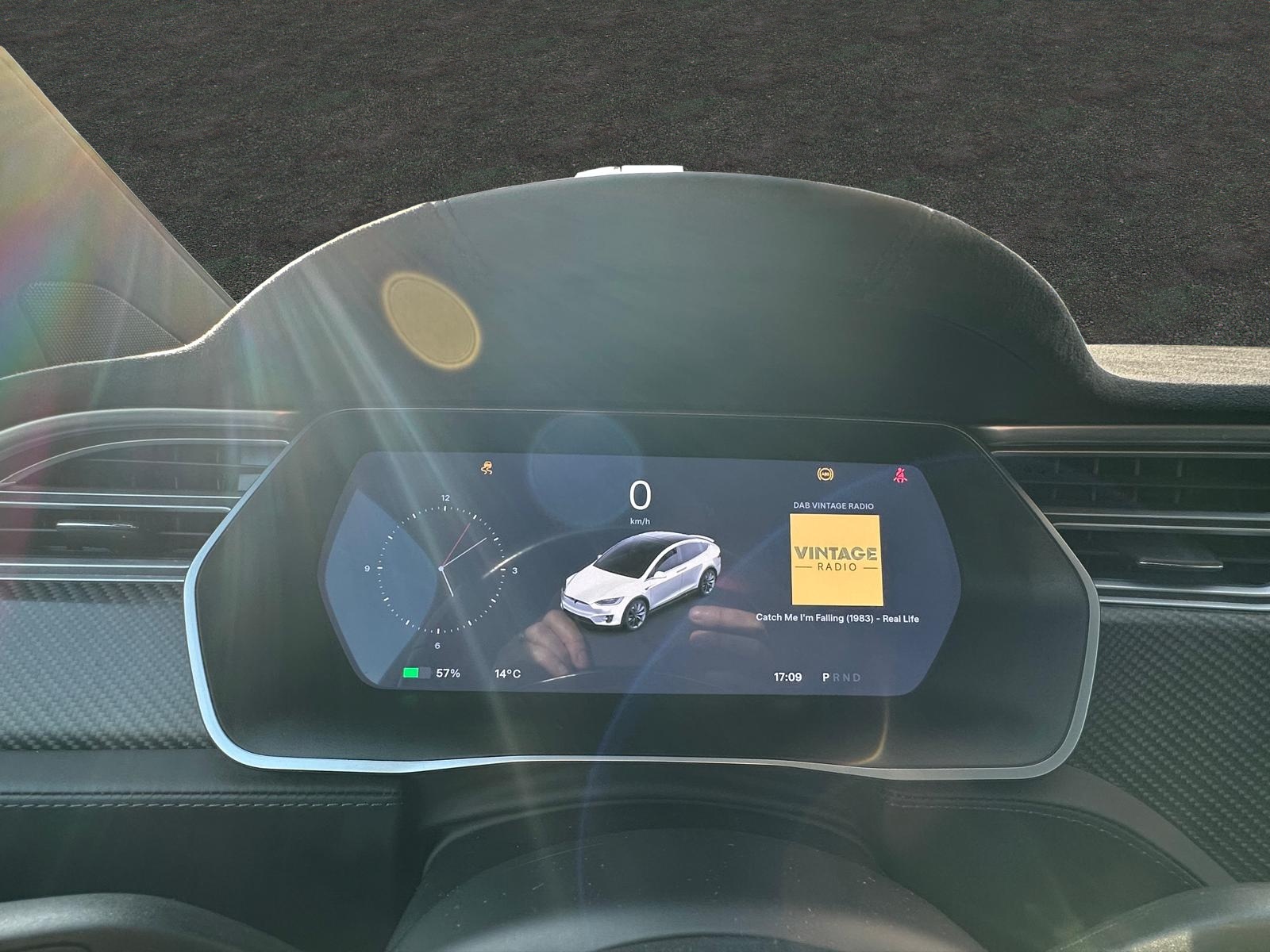 TESLA Model X 90 D / Im Kundenauftrag zu verkaufen-image-16