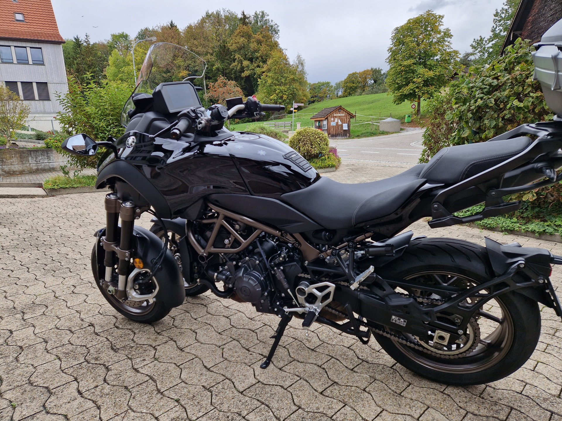 YAMAHA GT-image-1
