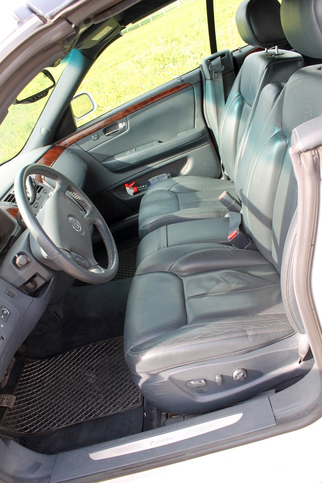 CADILLAC DTS 4-türiges Cabriolet (sehr selten!)-image-2