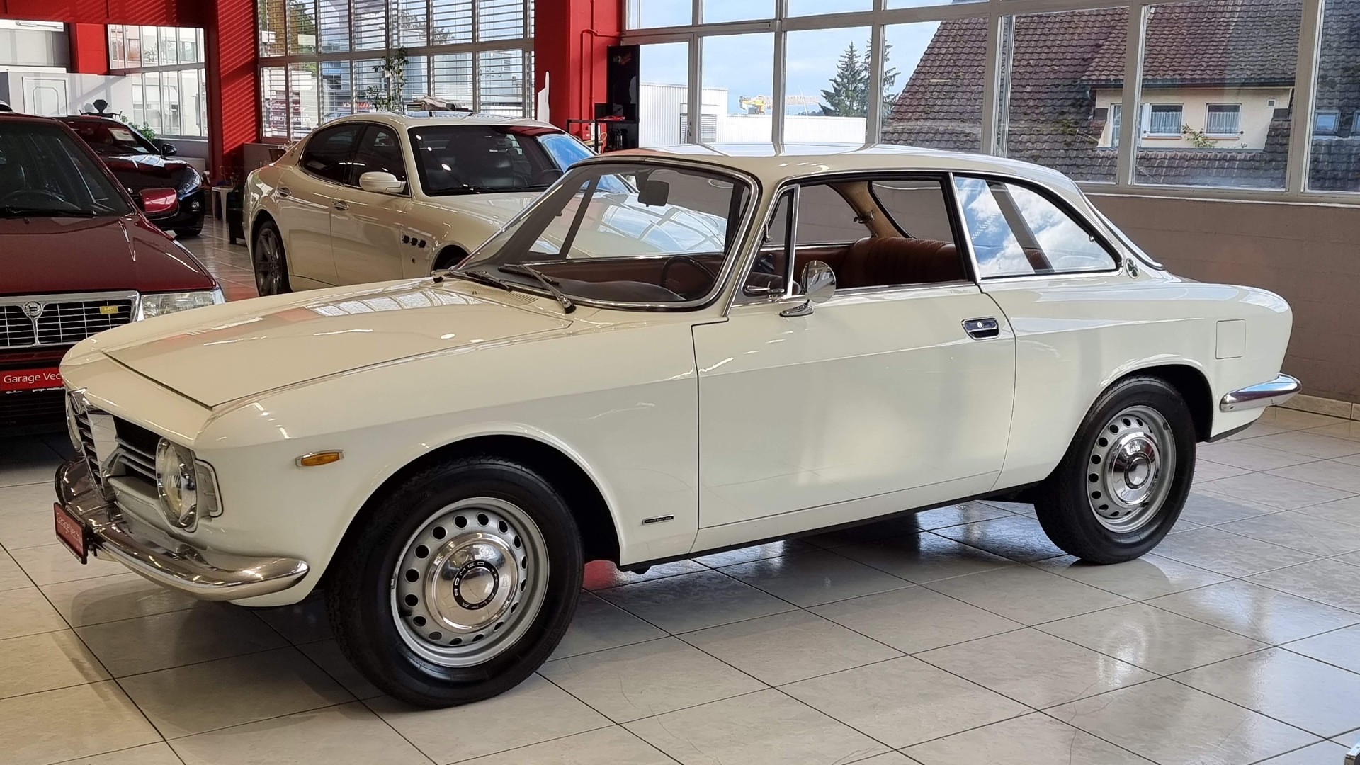 ALFA ROMEO GT 1600 Veloce-showroom-element-1
