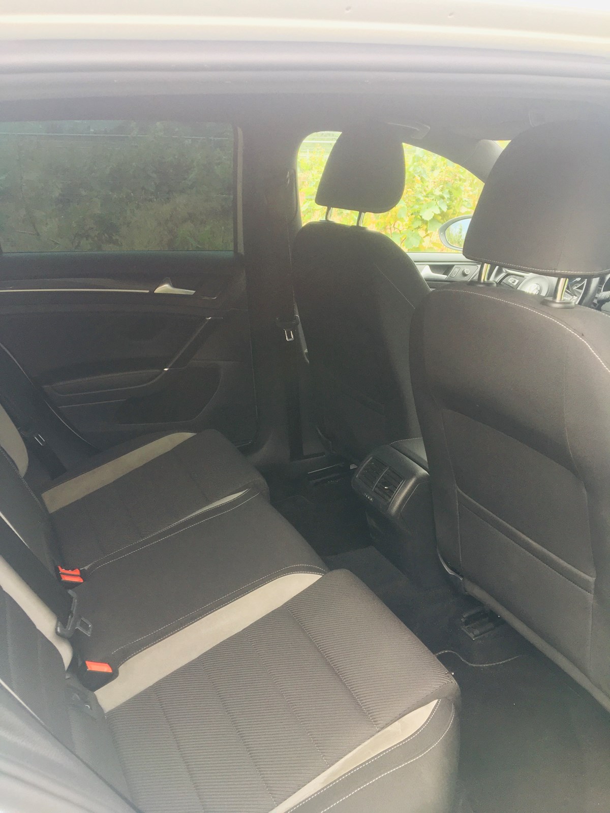 VW Golf 2.0 TSI R 4Motion DSG-image-15