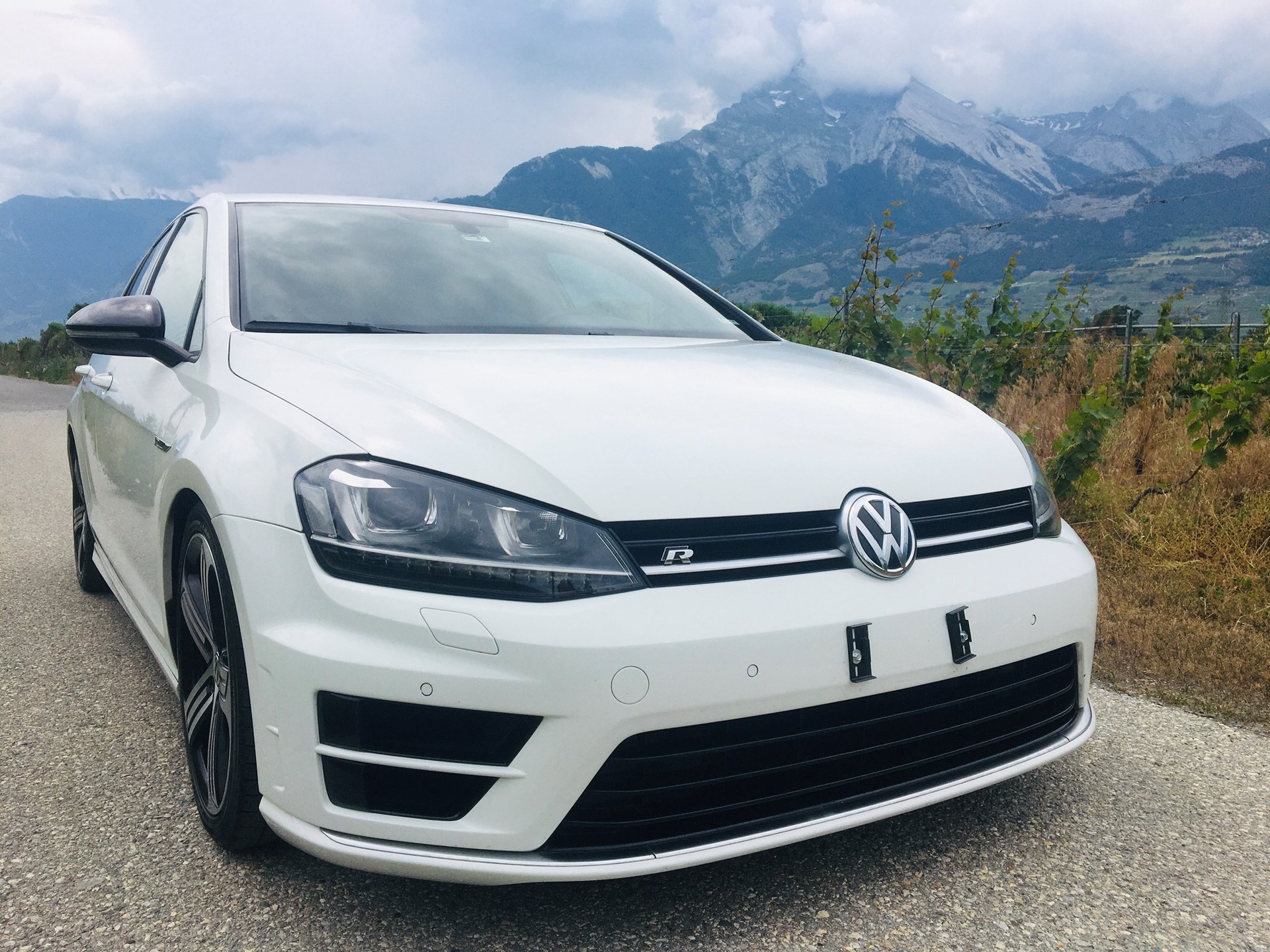 VW Golf 2.0 TSI R 4Motion DSG-image-21