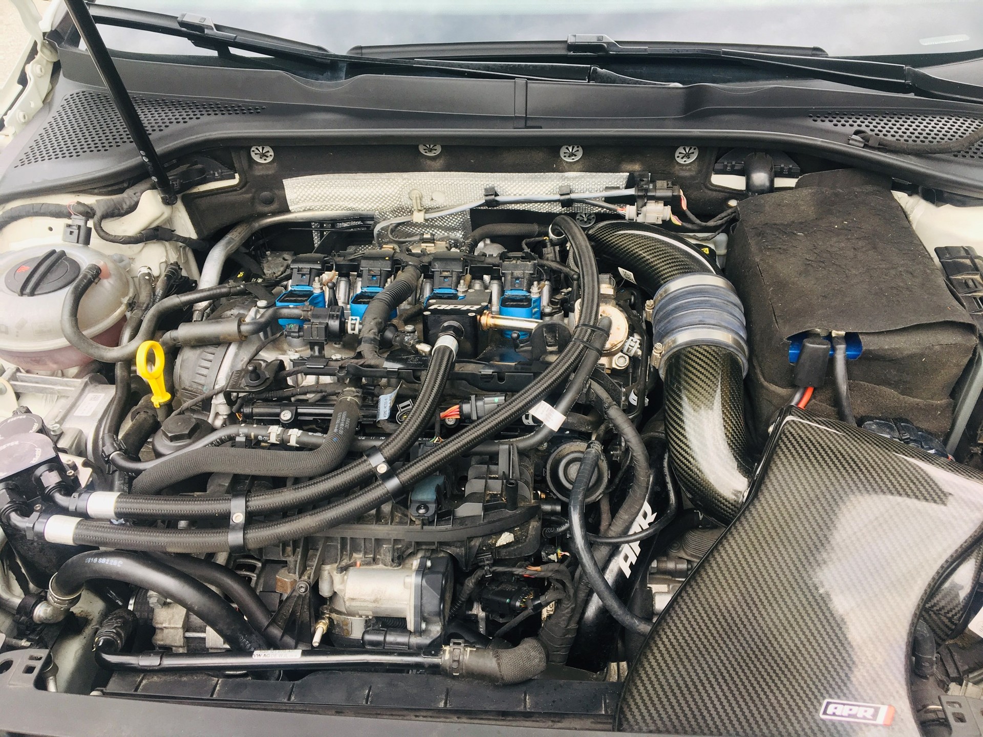 VW Golf 2.0 TSI R 4Motion DSG-image-25