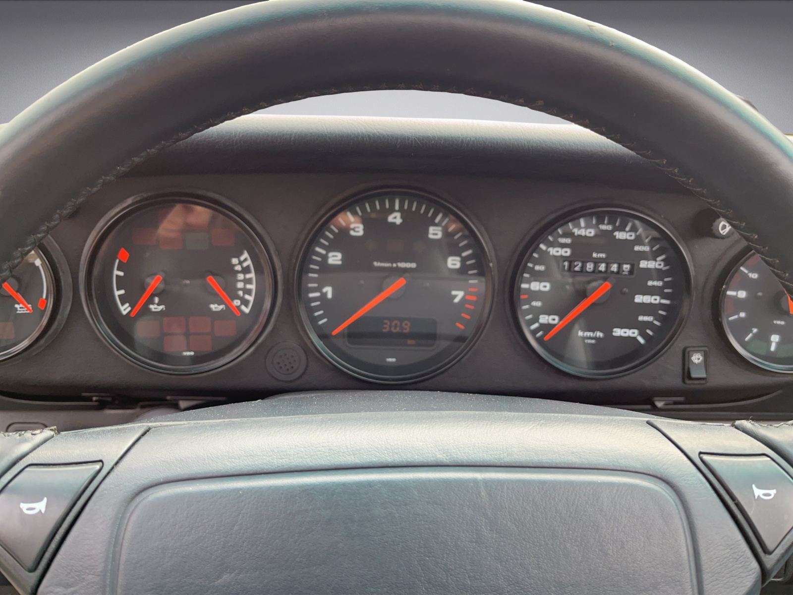 PORSCHE 911 (964) Cabriolet Carrera 2-image-10