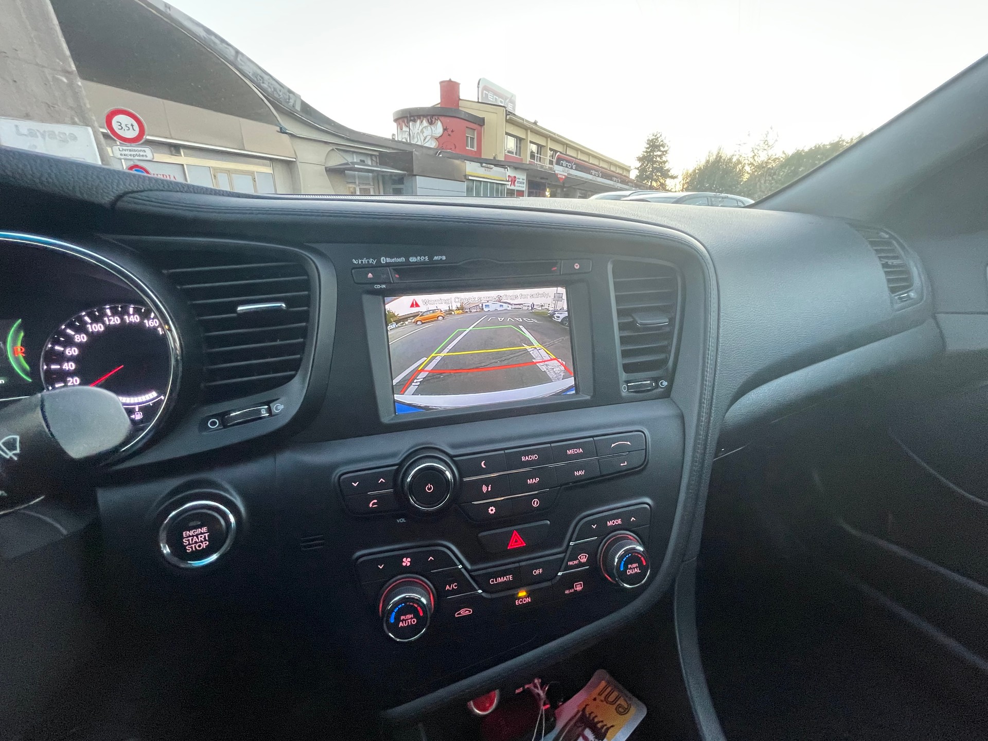 KIA Optima 2.0 CVVT Hybrid Automatic-image-10