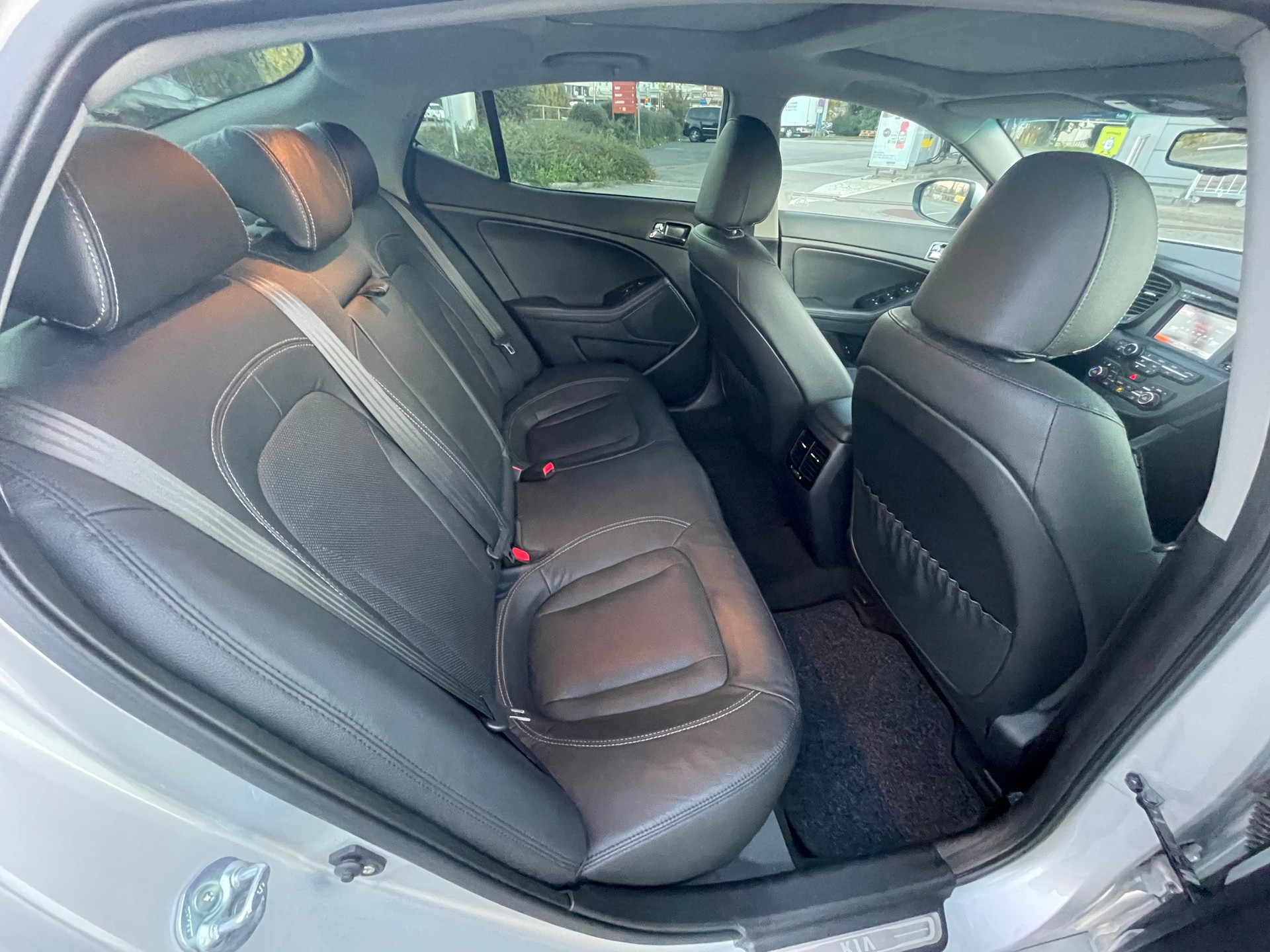 KIA Optima 2.0 CVVT Hybrid Automatic-image-5