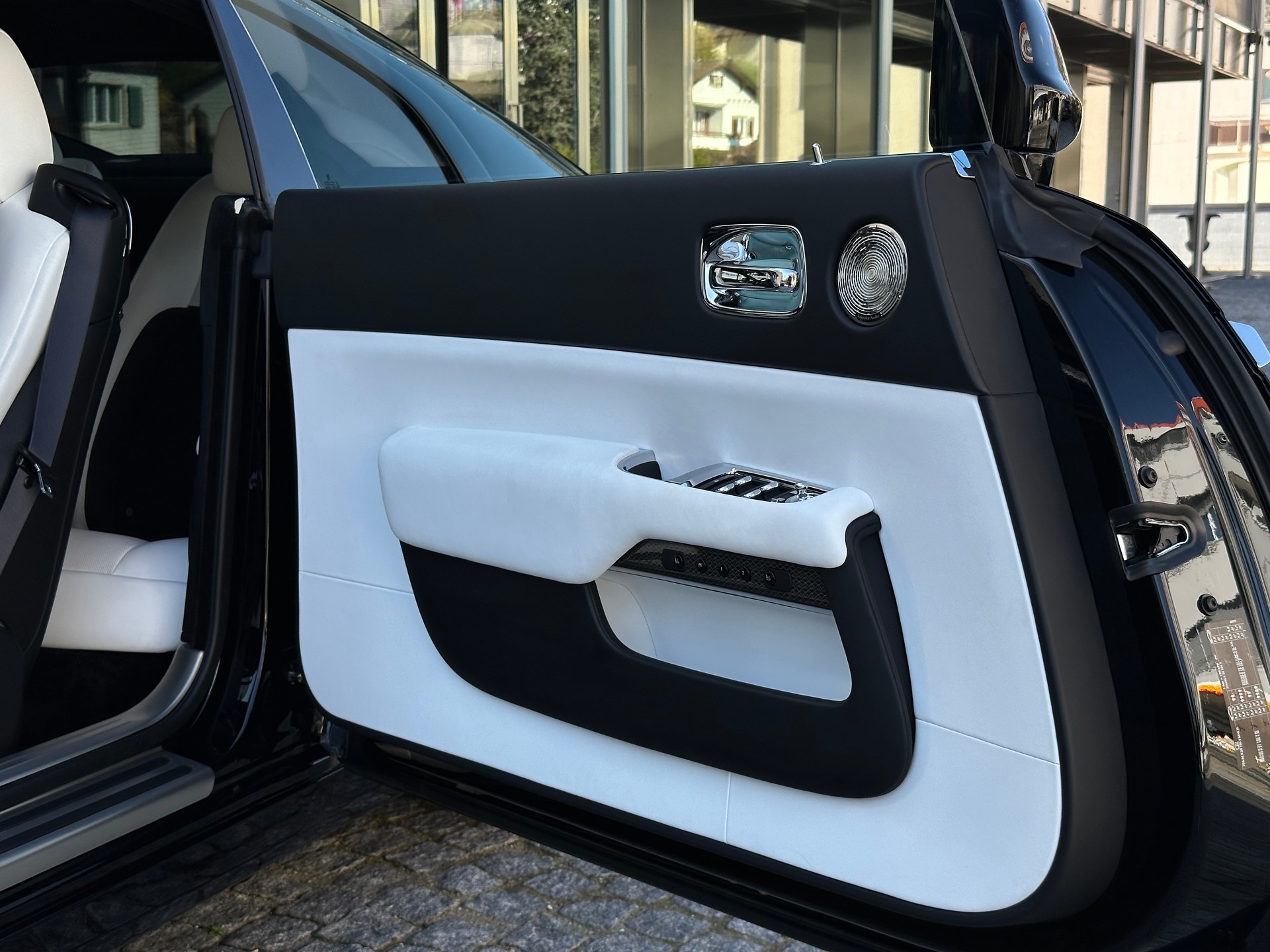 ROLLS-ROYCE Wraith 6.6V12 BlackBadge-image-7
