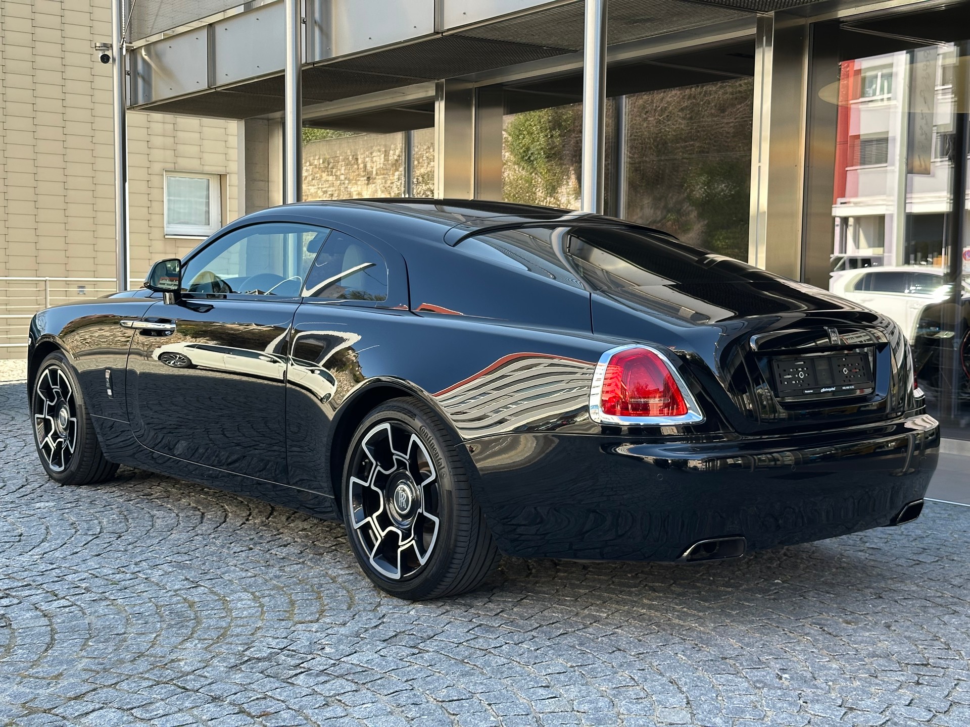 ROLLS-ROYCE Wraith 6.6V12 BlackBadge-image-3