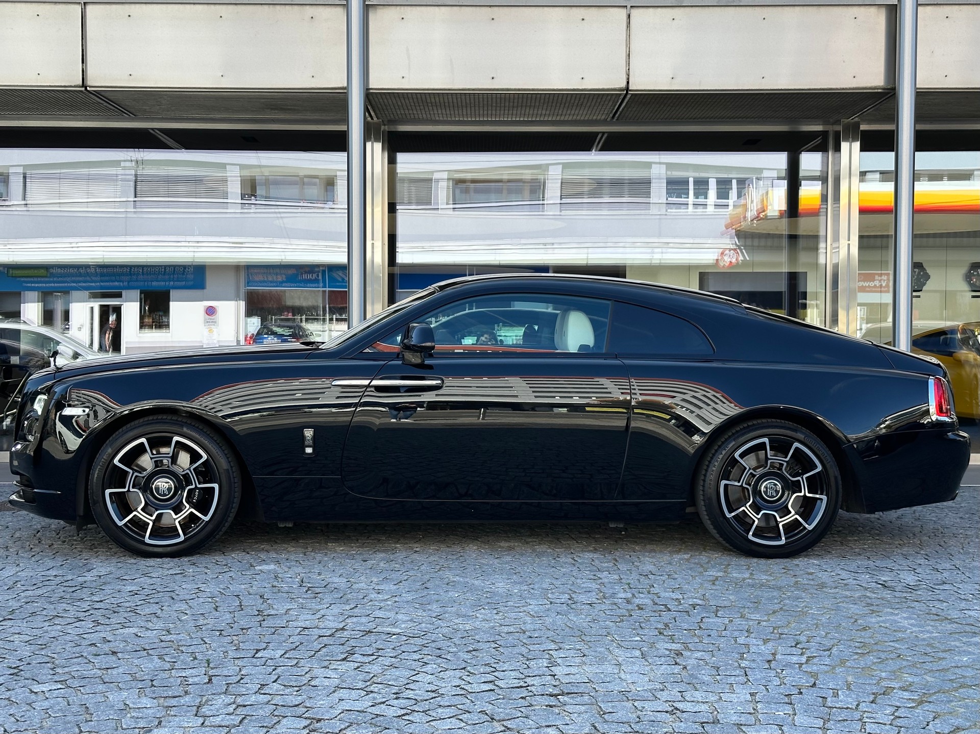 ROLLS-ROYCE Wraith 6.6V12 BlackBadge-image-2