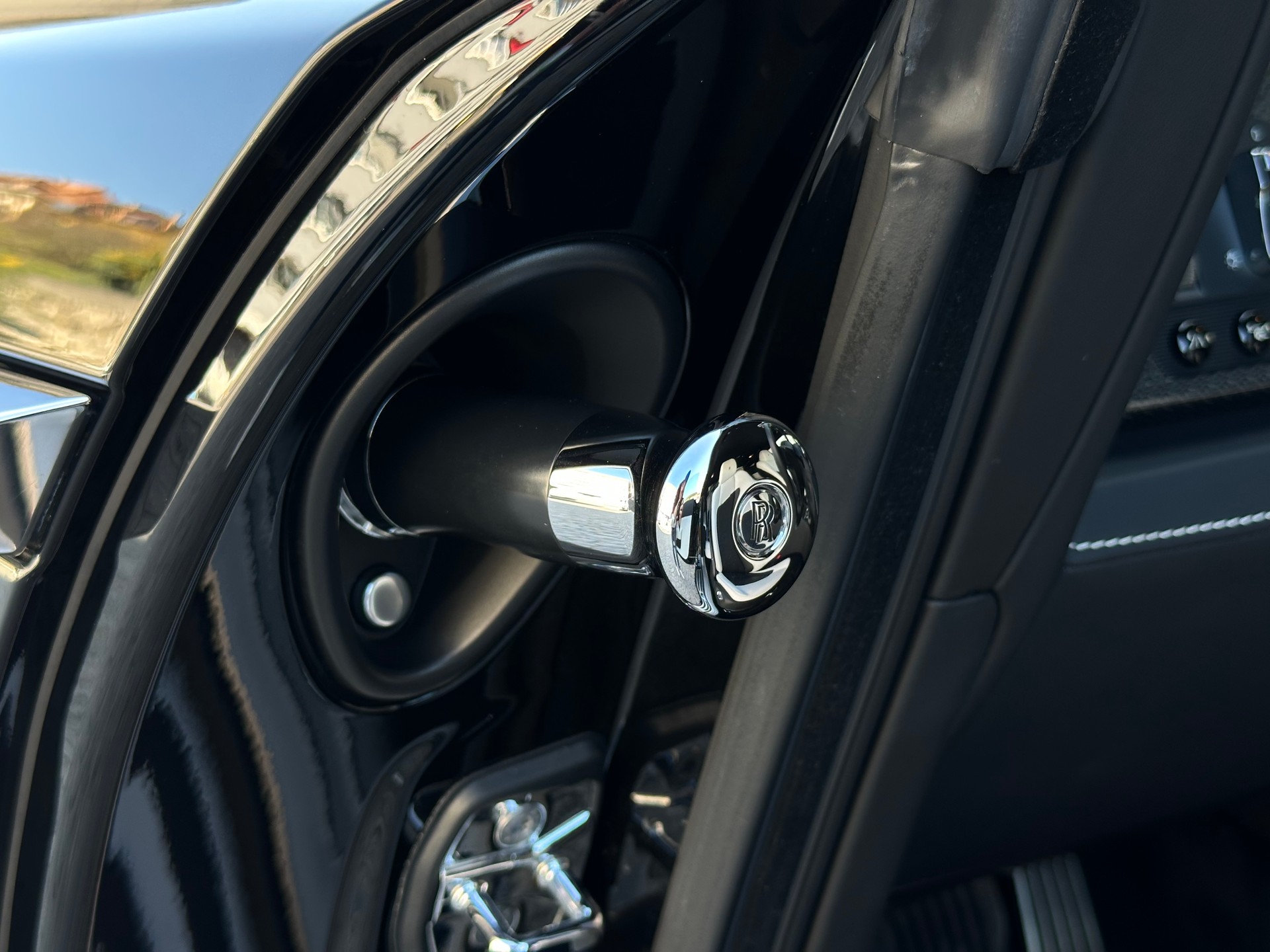 ROLLS-ROYCE Wraith 6.6V12 BlackBadge-image-12