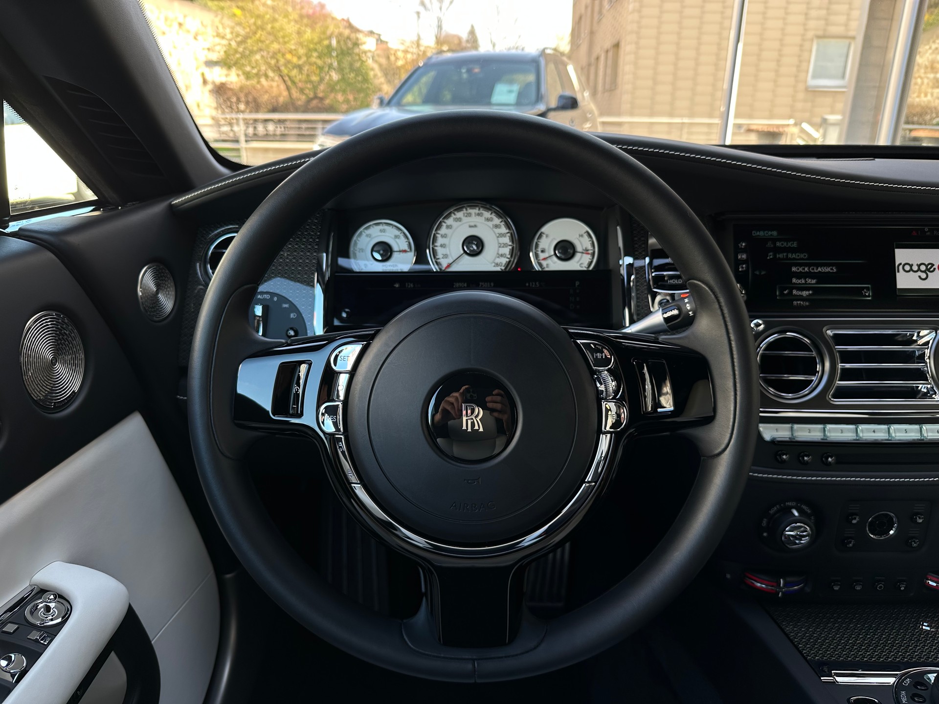 ROLLS-ROYCE Wraith 6.6V12 BlackBadge-image-8
