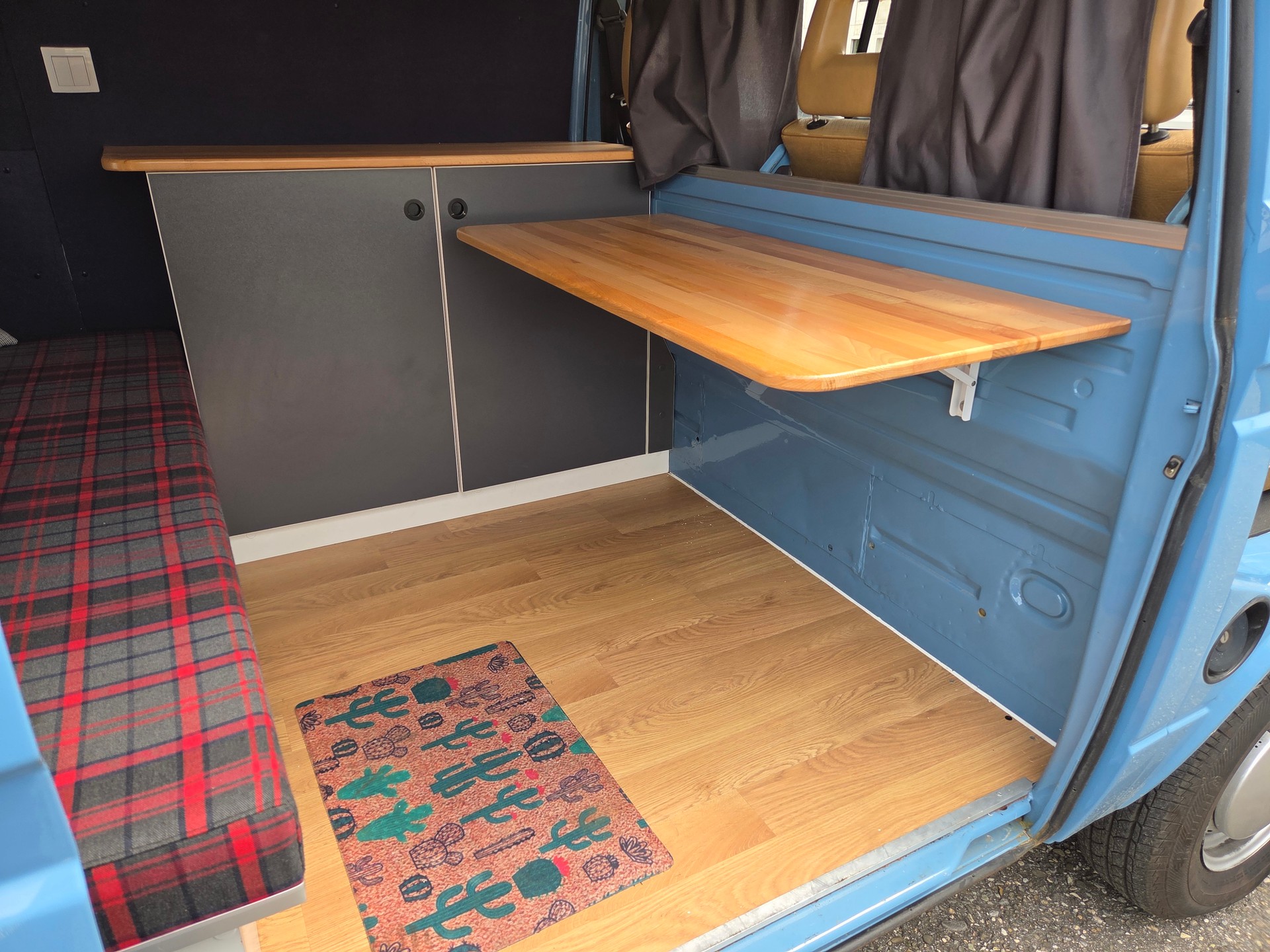 VW T3 1.9 Camper-image-15