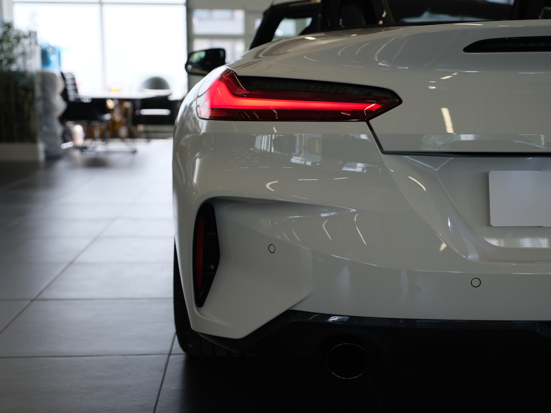 BMW Z4 sDrive 20i M Sport-image-9