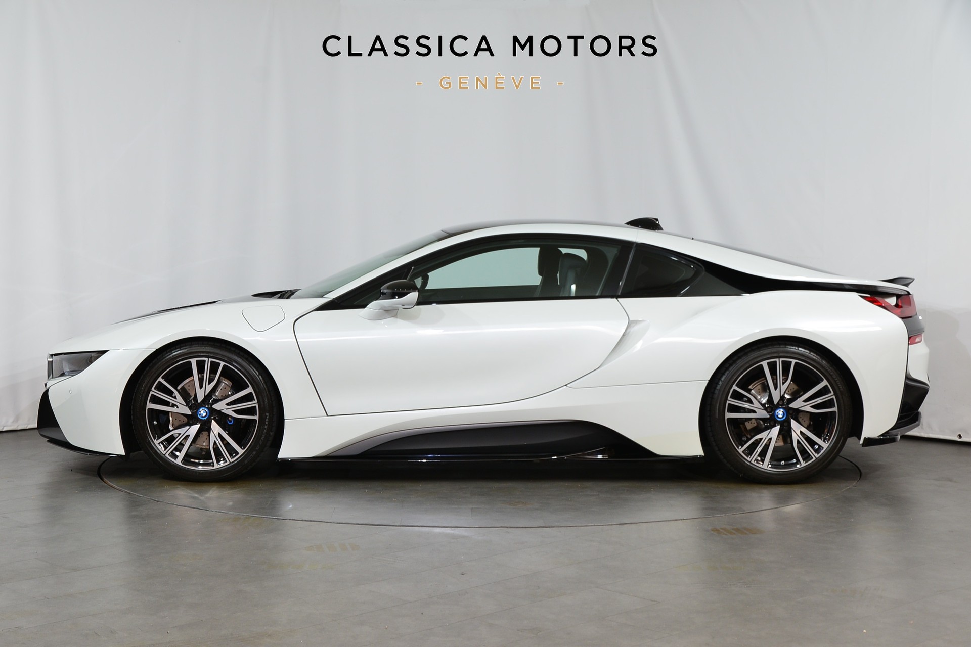 BMW i8 Coupé-image-6