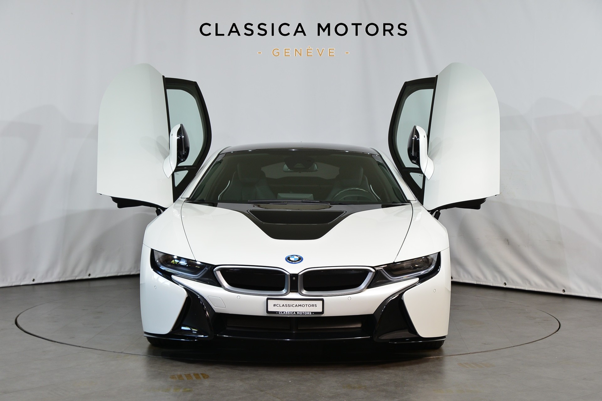 BMW i8 Coupé-image-9