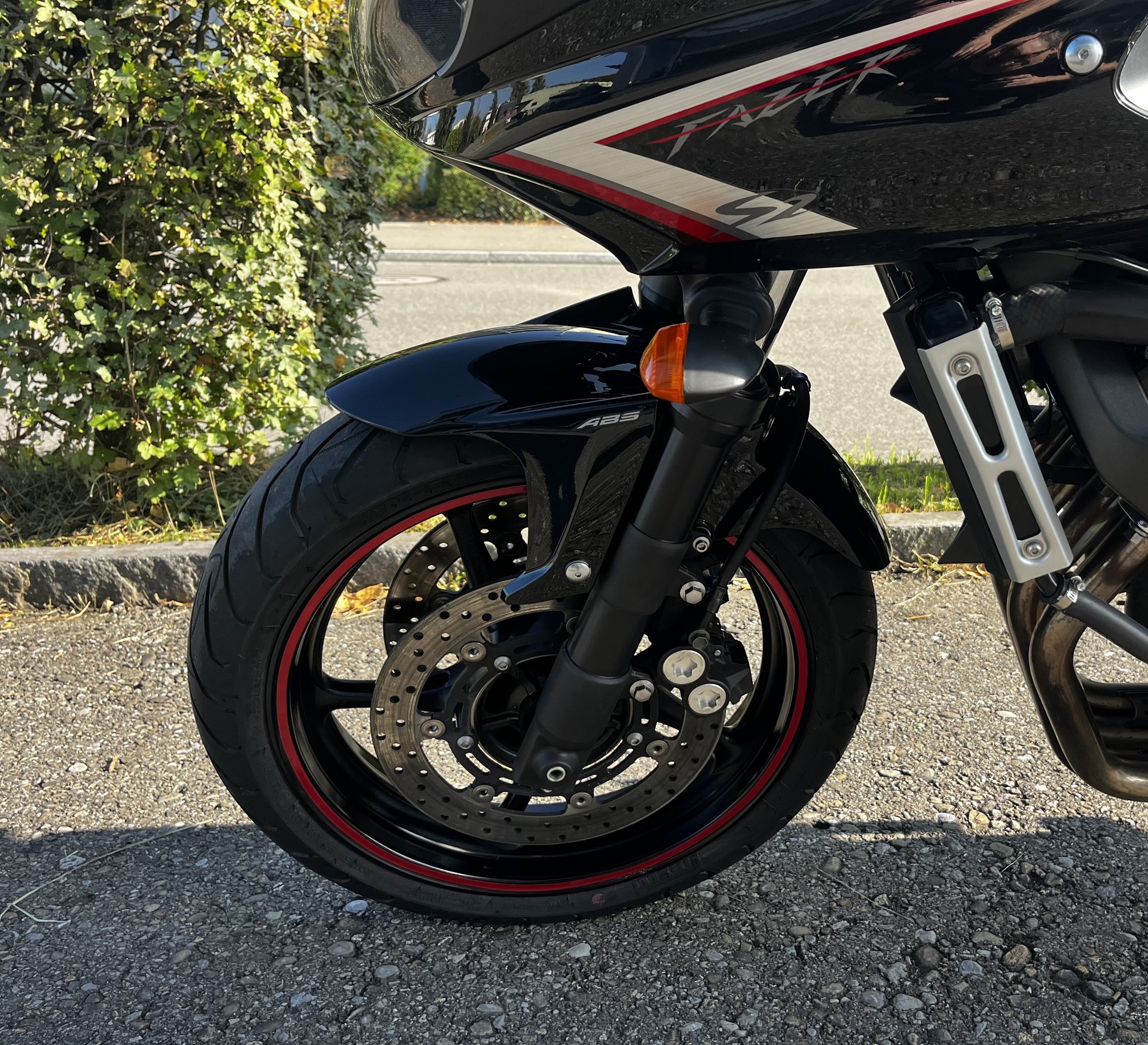 YAMAHA FZ6-showroom-element-3
