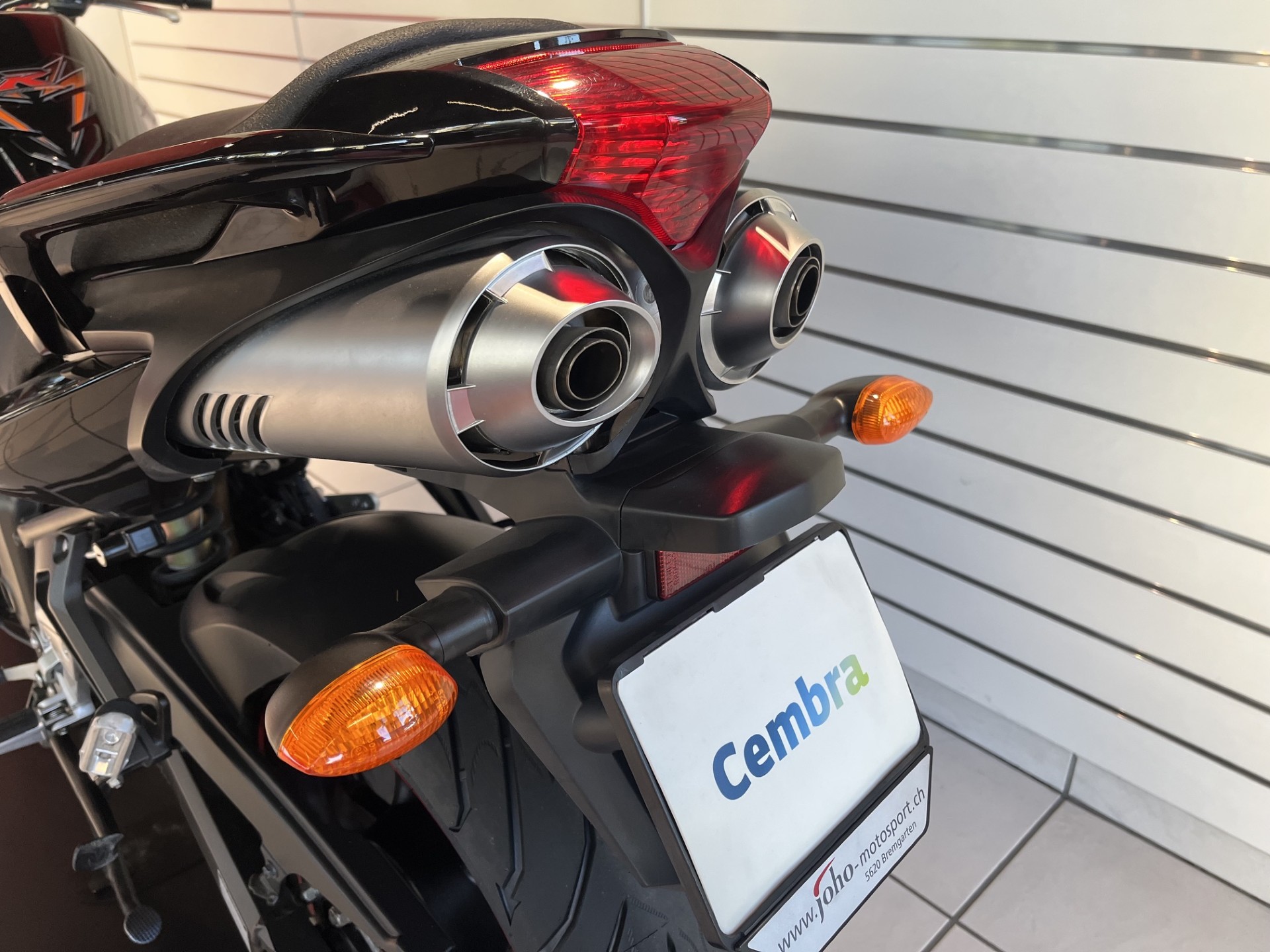 YAMAHA FZ6-image-6