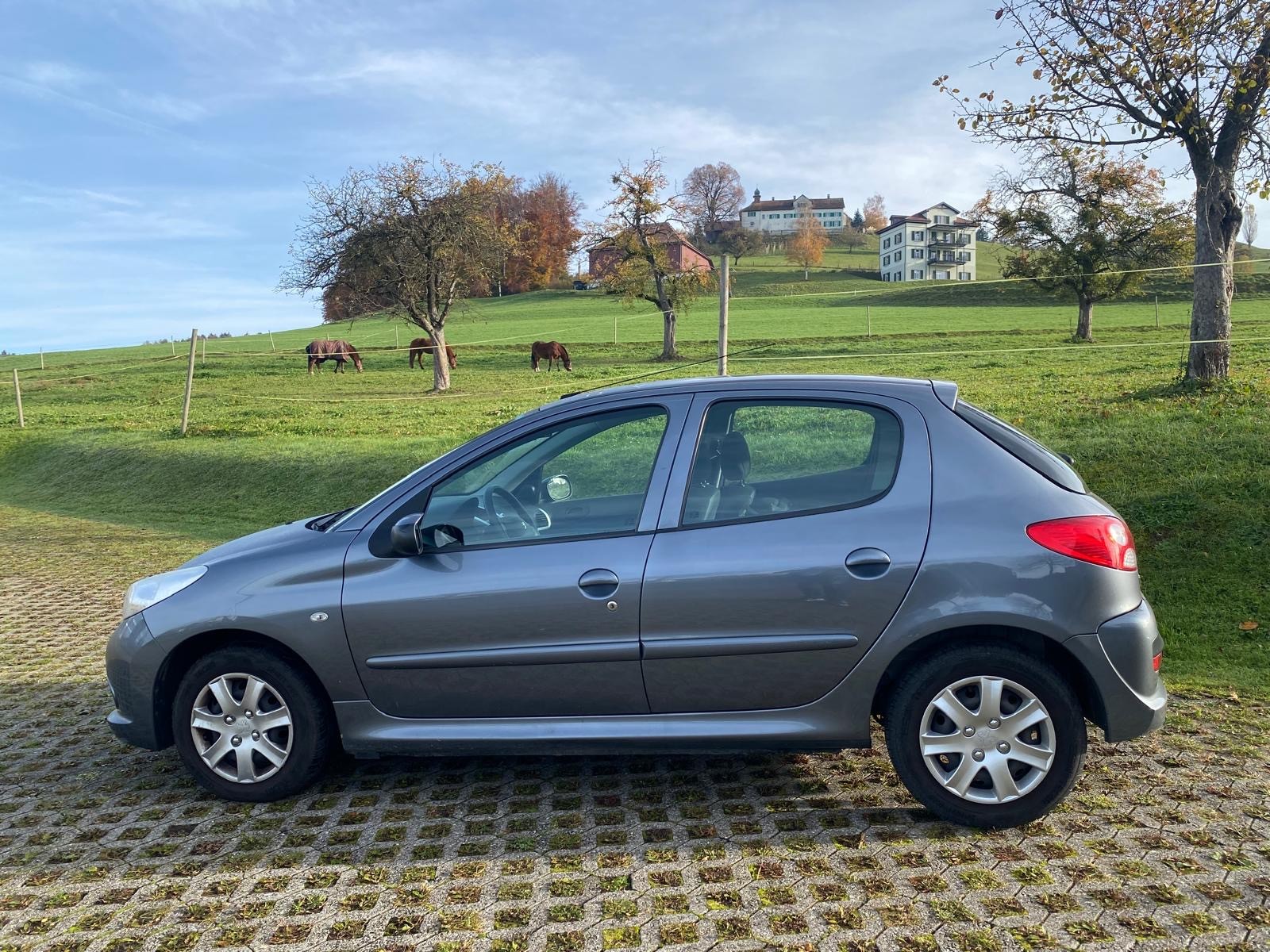 PEUGEOT 206+ 1.4 Trendy-image-2