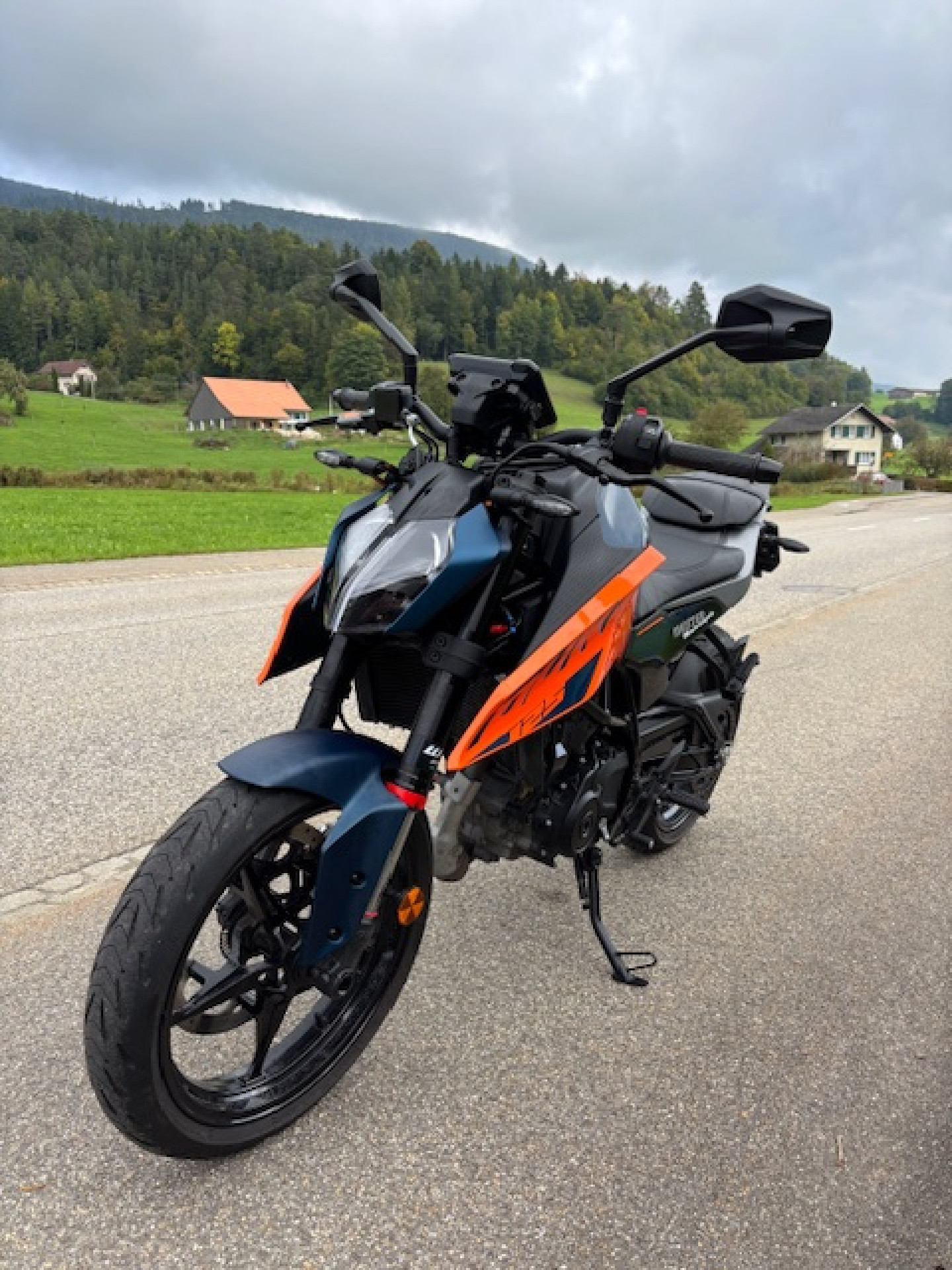 KTM 125 Duke-image-4