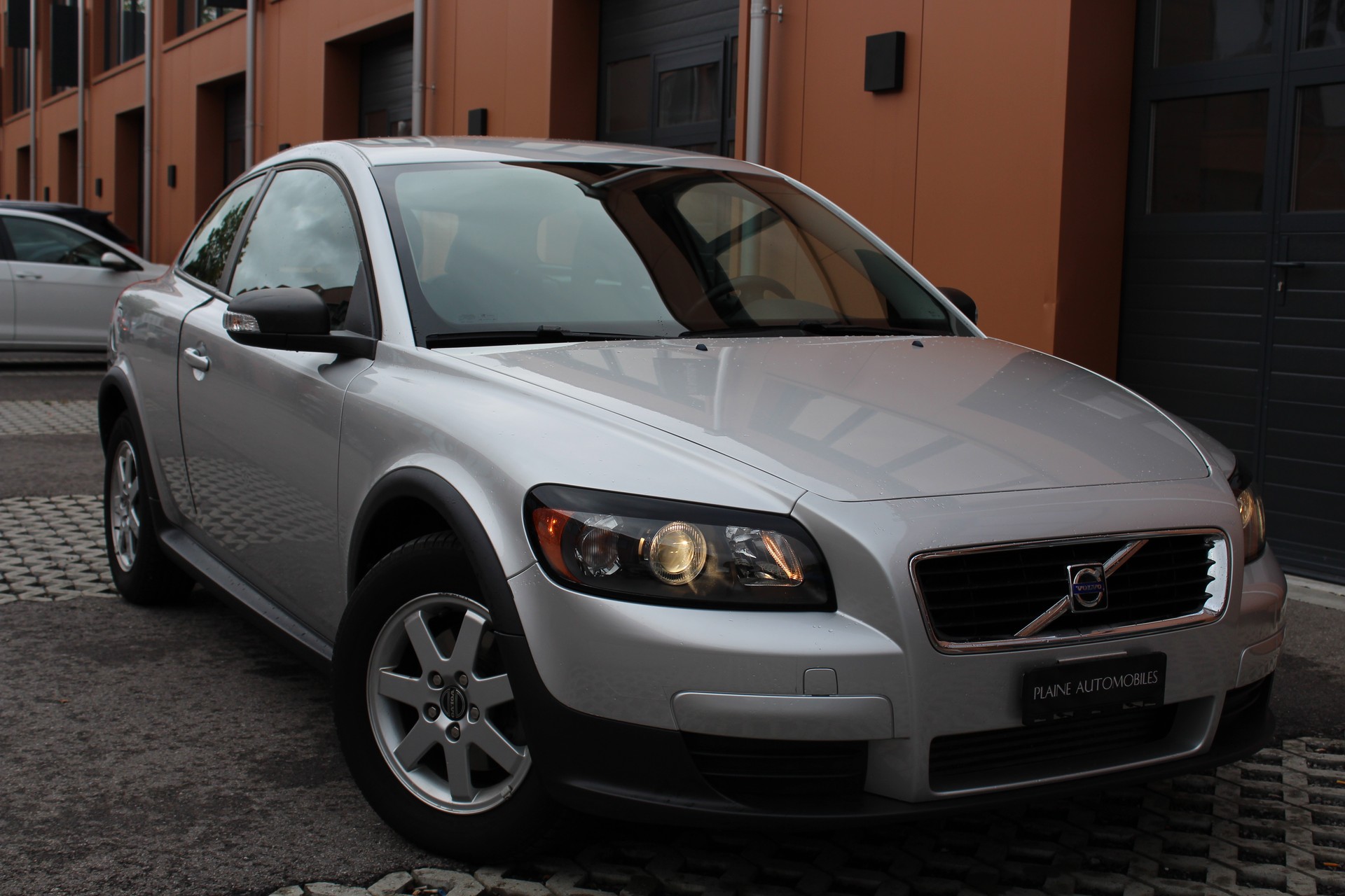 VOLVO C30 1.6D-showroom-element-2