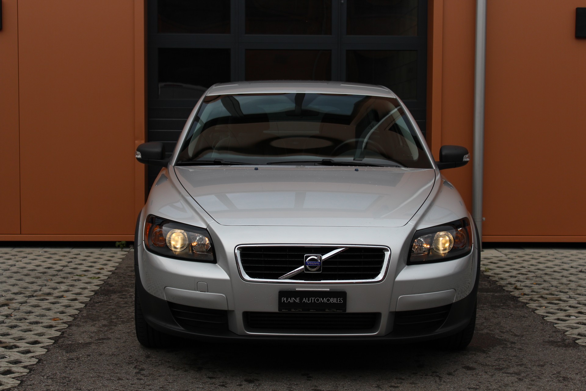 VOLVO C30 1.6D-showroom-element-1
