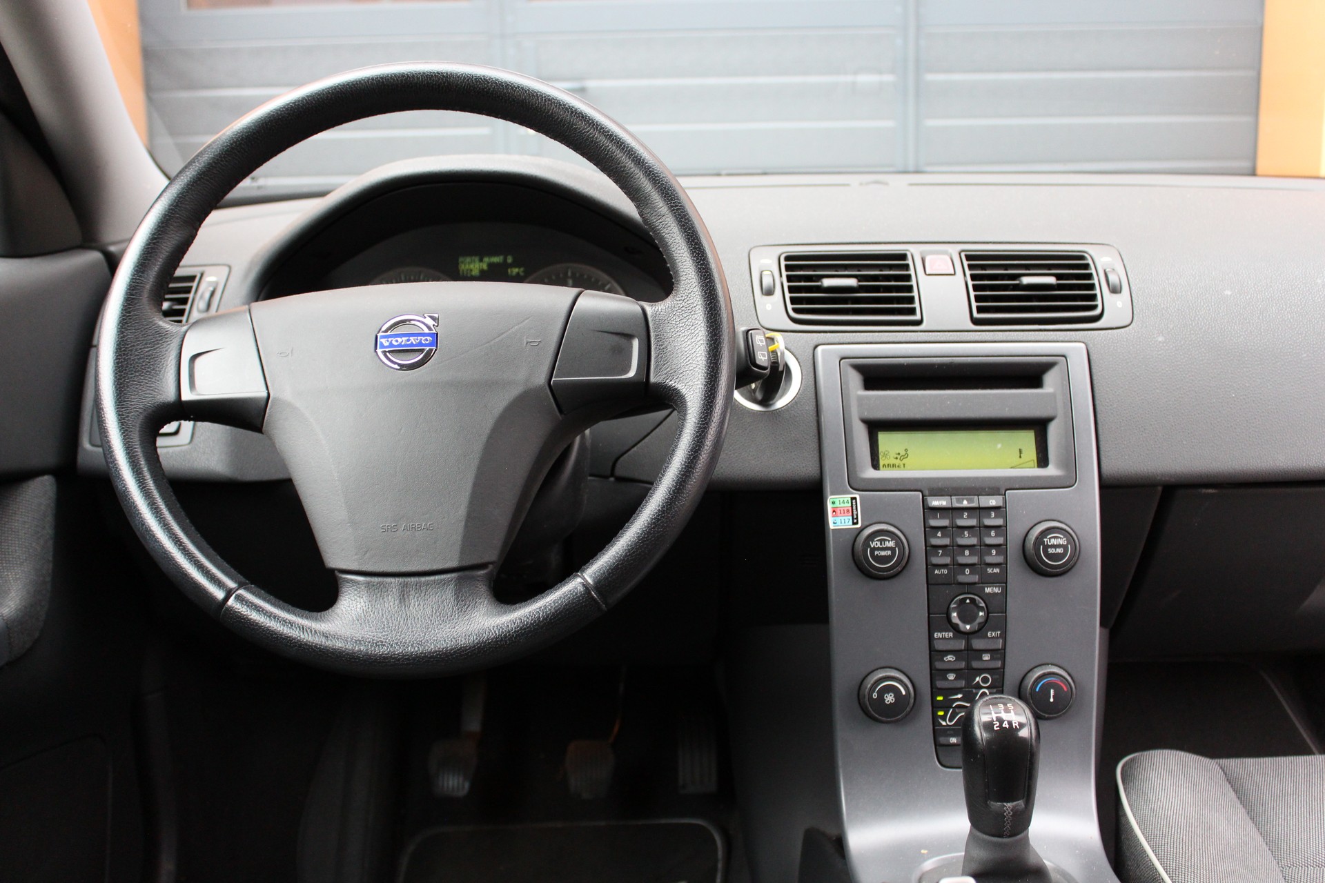 VOLVO C30 1.6D-image-12