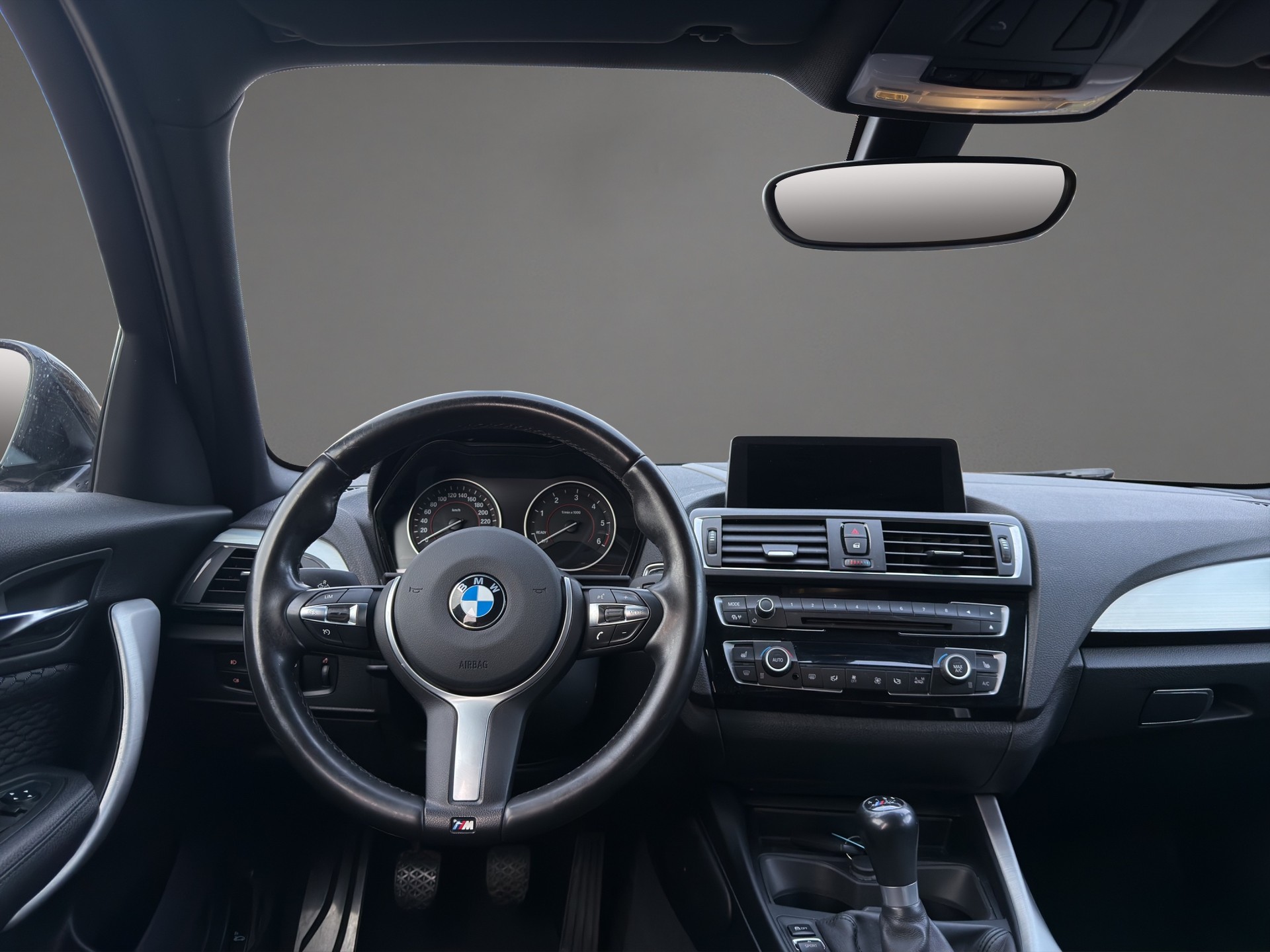 BMW 118d xDrive M Sport-image-10