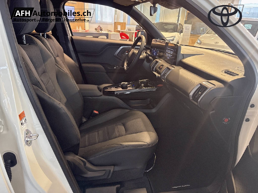 TOYOTA Urban Cruiser Premium AWD-image-16