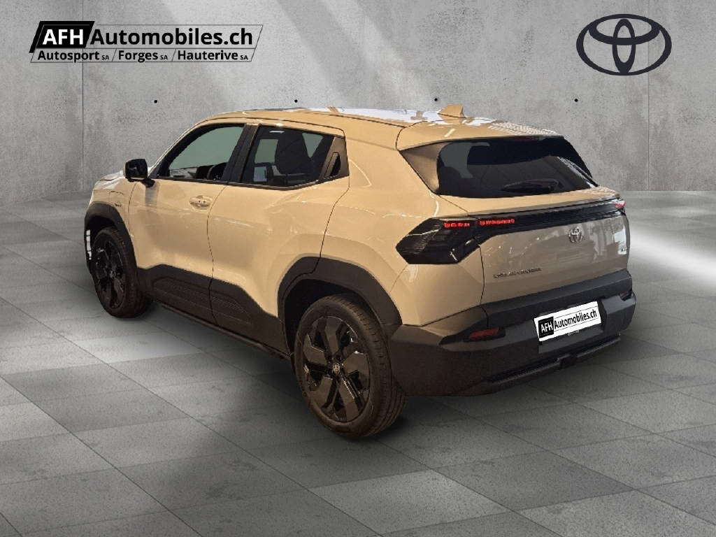 TOYOTA Urban Cruiser Premium AWD-showroom-element-2
