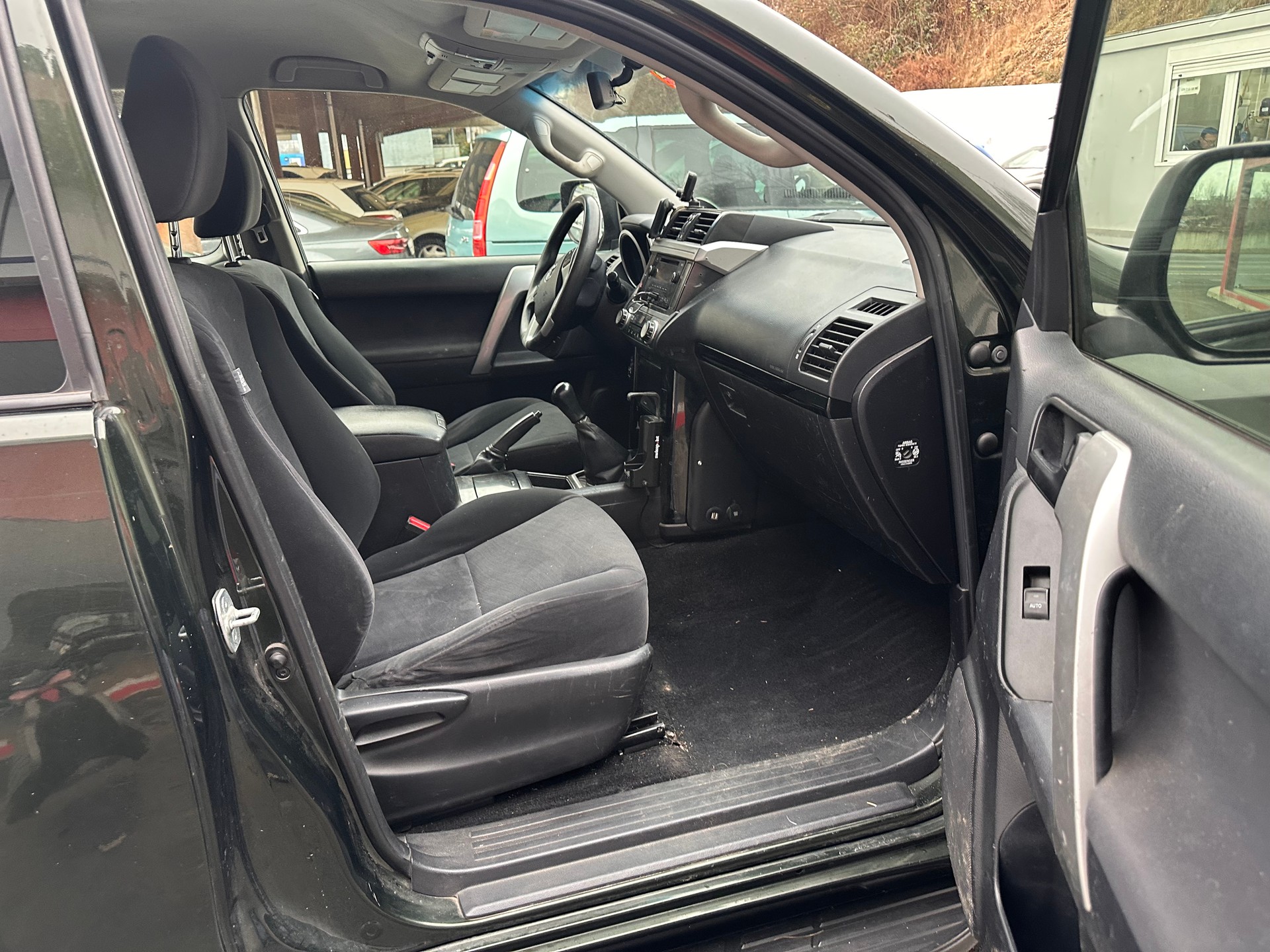 TOYOTA Land Cruiser 2.8TD luna-image-8