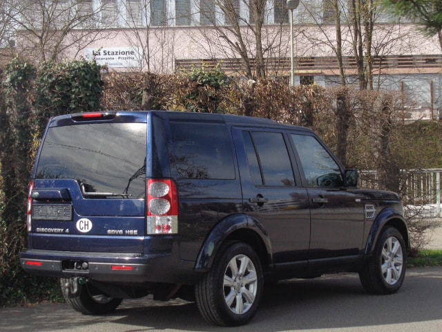 LAND ROVER Discovery 3.0 SDV6 HSE Automatic-image-15
