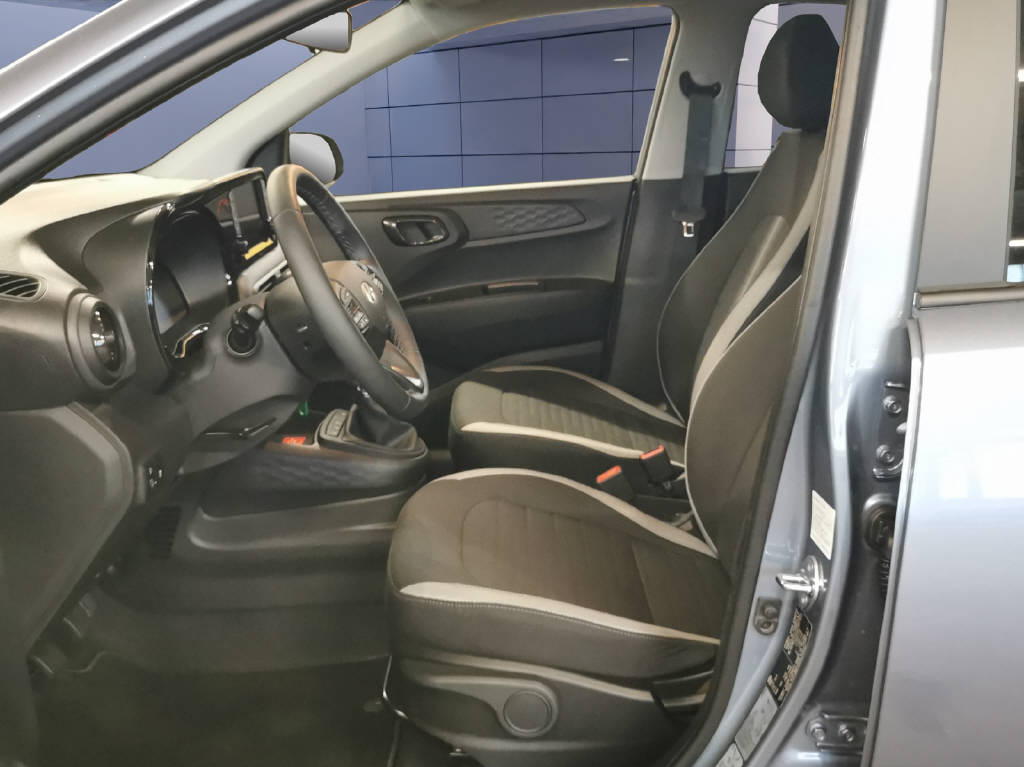 HYUNDAI i10 1.2 Amplia-image-5