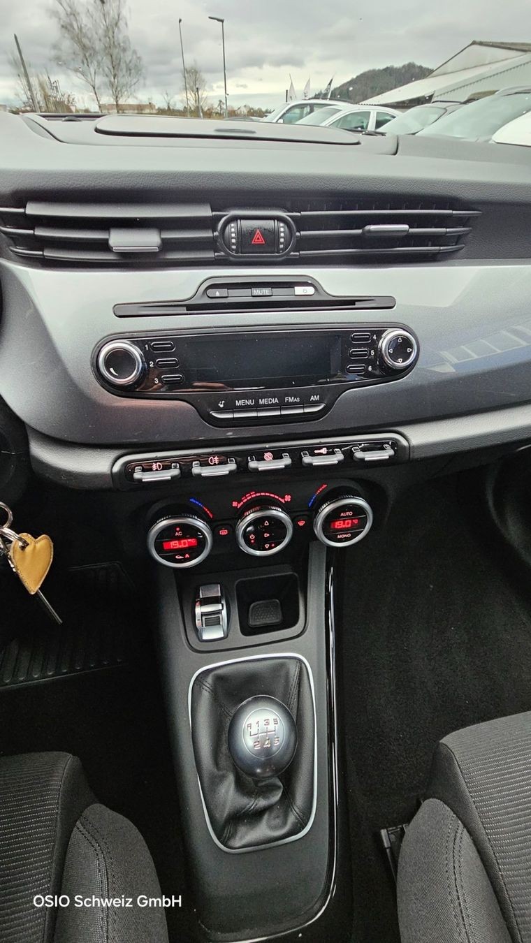 ALFA ROMEO GIULIETTA-image-5