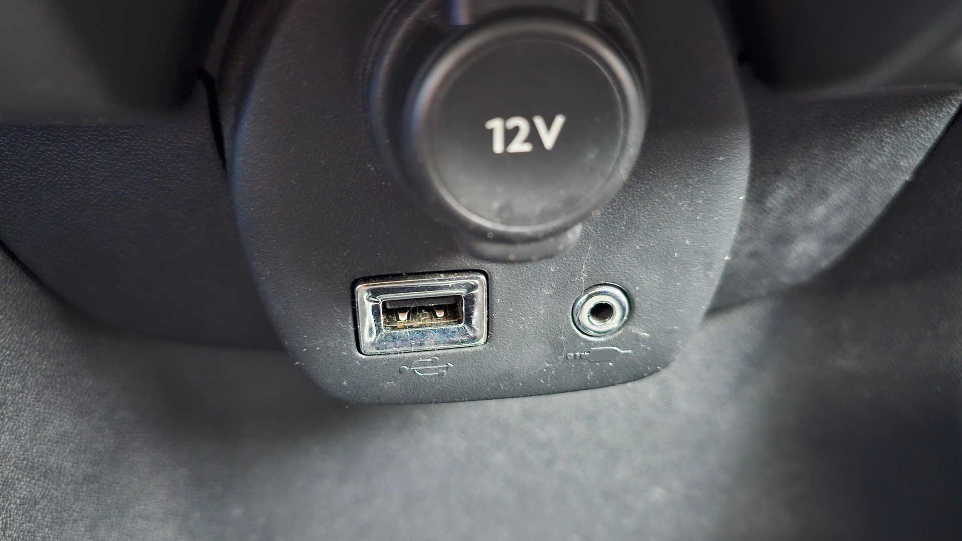 TOYOTA Aygo 1.2 VVT-i x-play-image-12