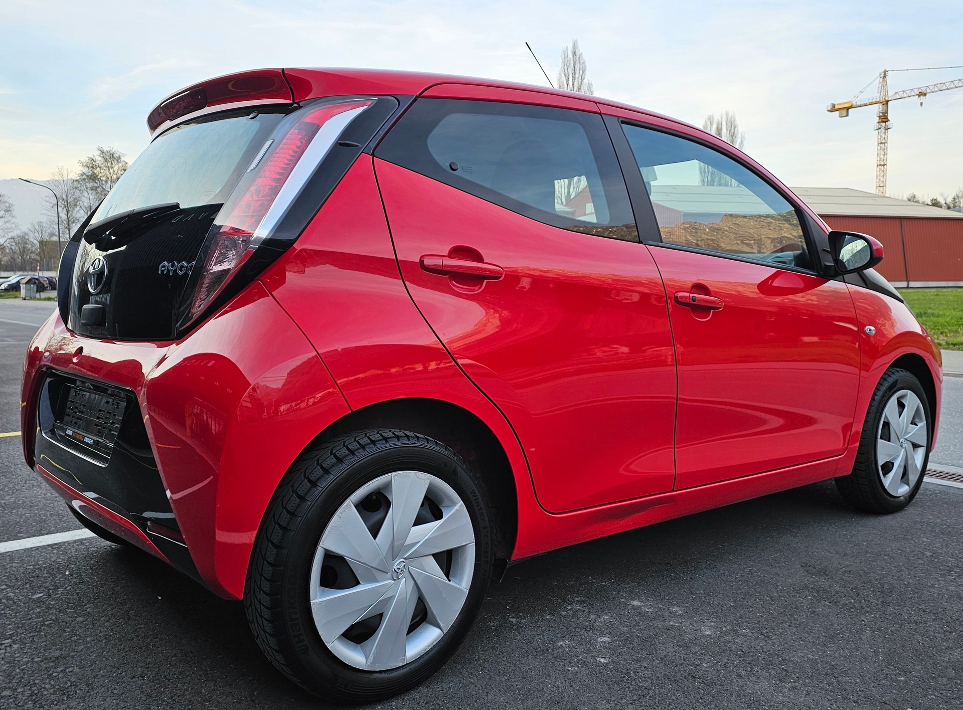 TOYOTA Aygo 1.2 VVT-i x-play-image-5