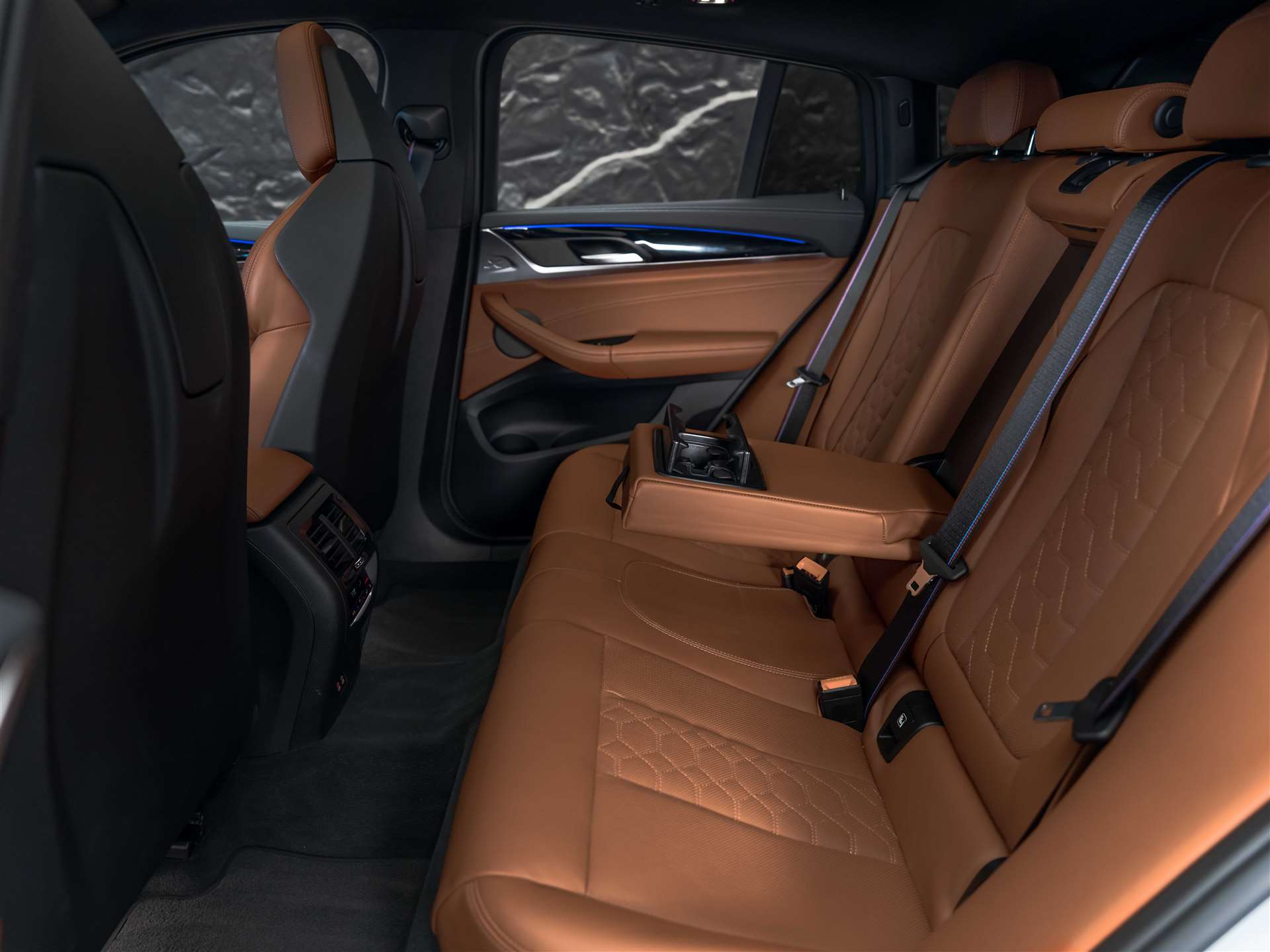 BMW X4M xDrive M Competition Steptronic *Panorama*Sitzlüftung*Head-UP*-image-16