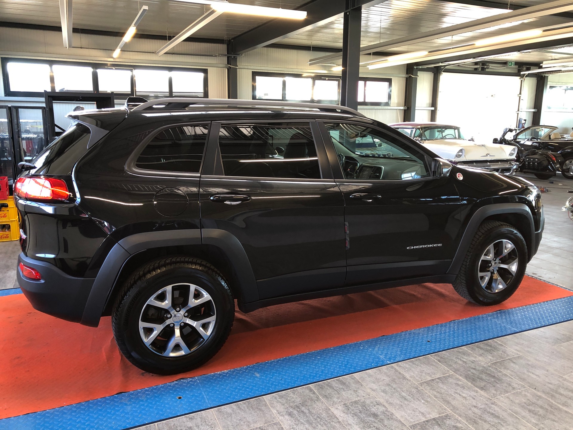 JEEP 2.4 Trailhawk AWD 9ATX-showroom-element-2
