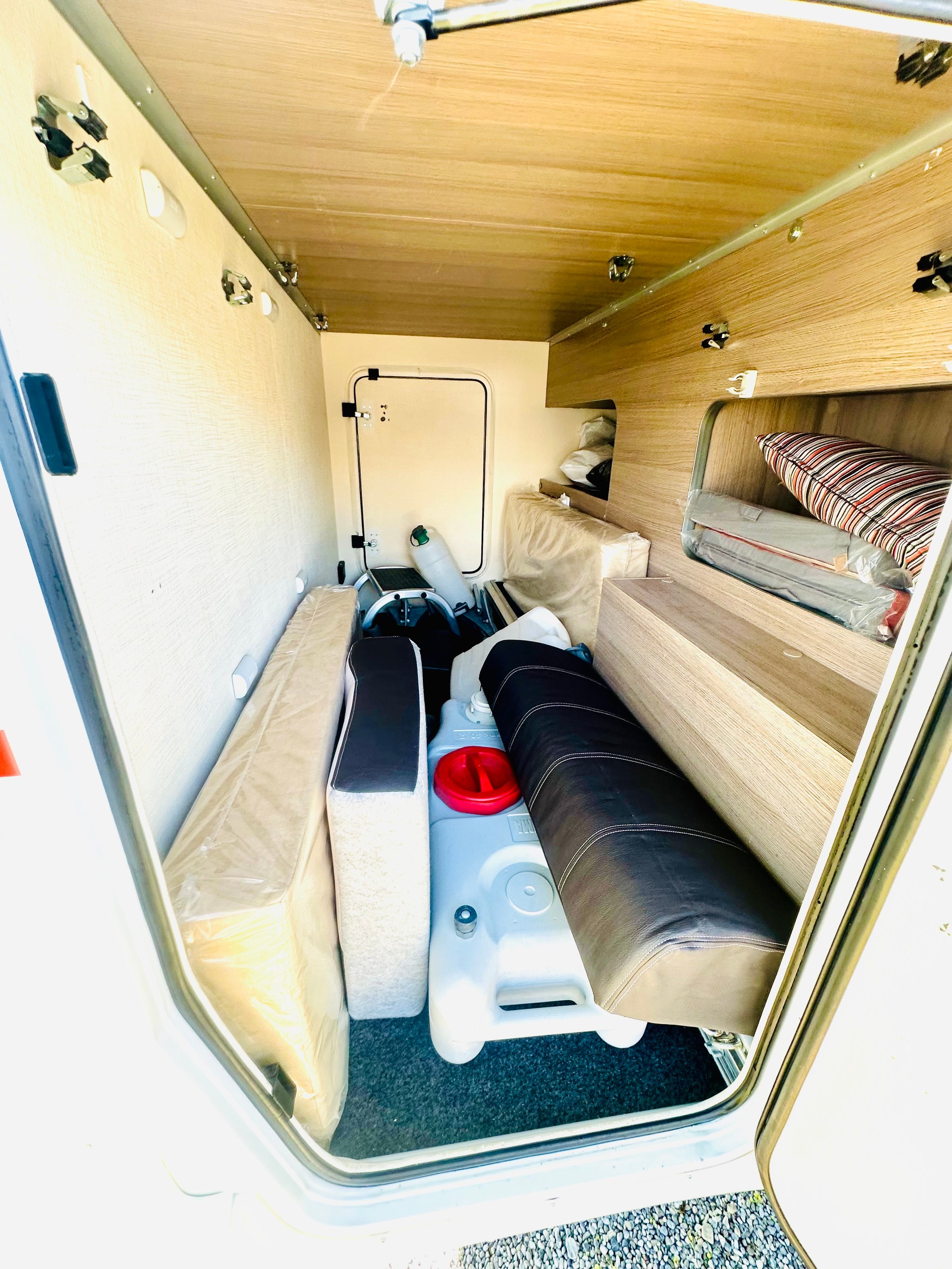 FIAT 2.3JTD 150PS CHALLENGER Megaou ***LÄNGSBETT***DIESEL-HEIZUNG***GARAGE***SOLAR***TV. AUT. SAT-ANLAGE***-image-10