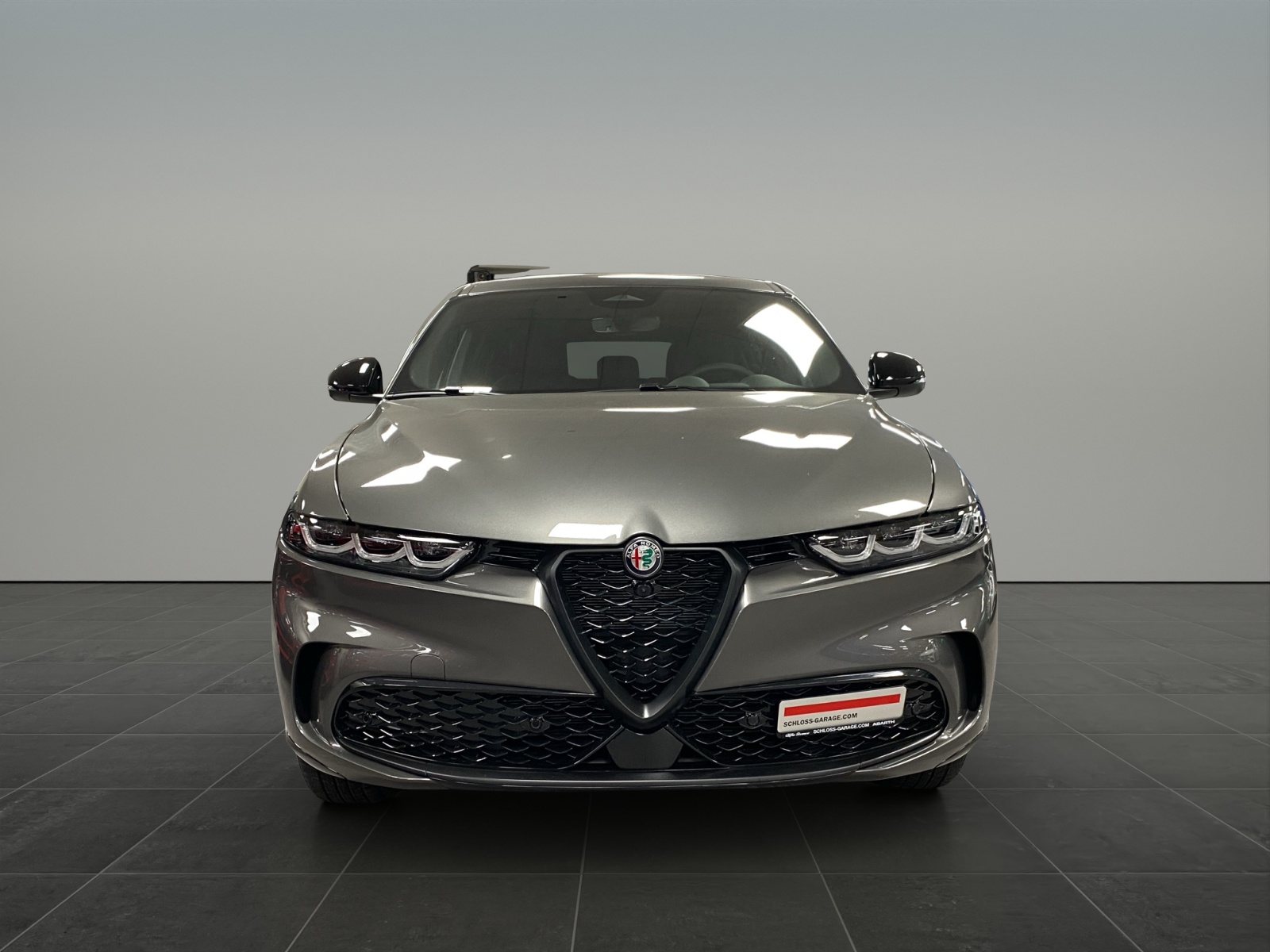 ALFA ROMEO TONALE 1.3 Plug-in Hybrid-showroom-element-1