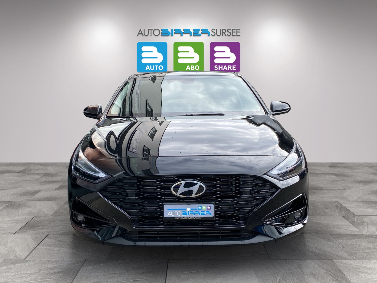 HYUNDAI i30 1.5 T-GDi Amplia-showroom-element-1