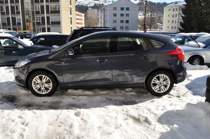 FORD Focus 1.6i EcoB SCTi 150 Carving-image-2